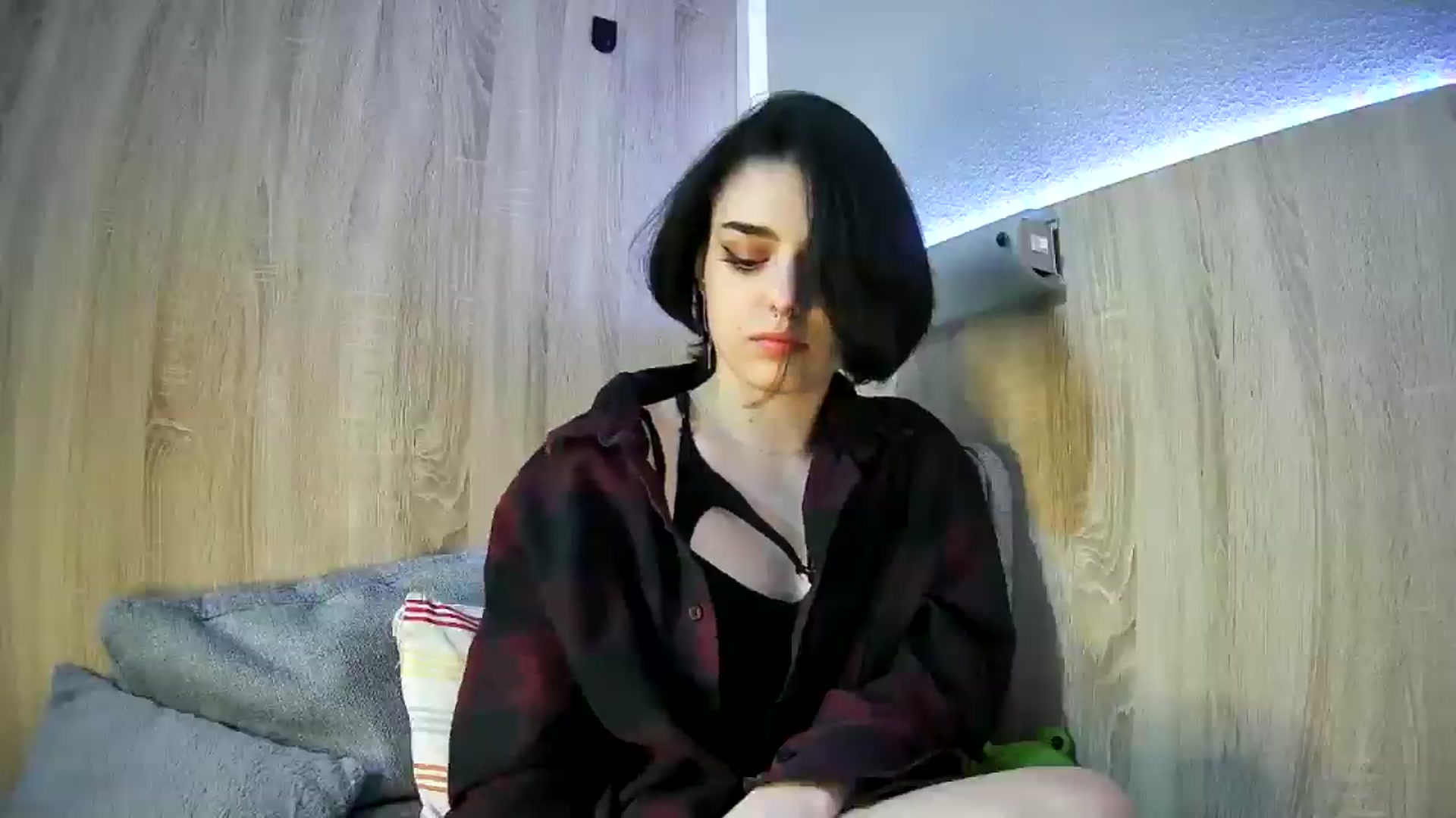 Gallery image thumbnail from Spicy_X's myfreecams stream on, 03/29/2025, 21:20 image 11 of 20