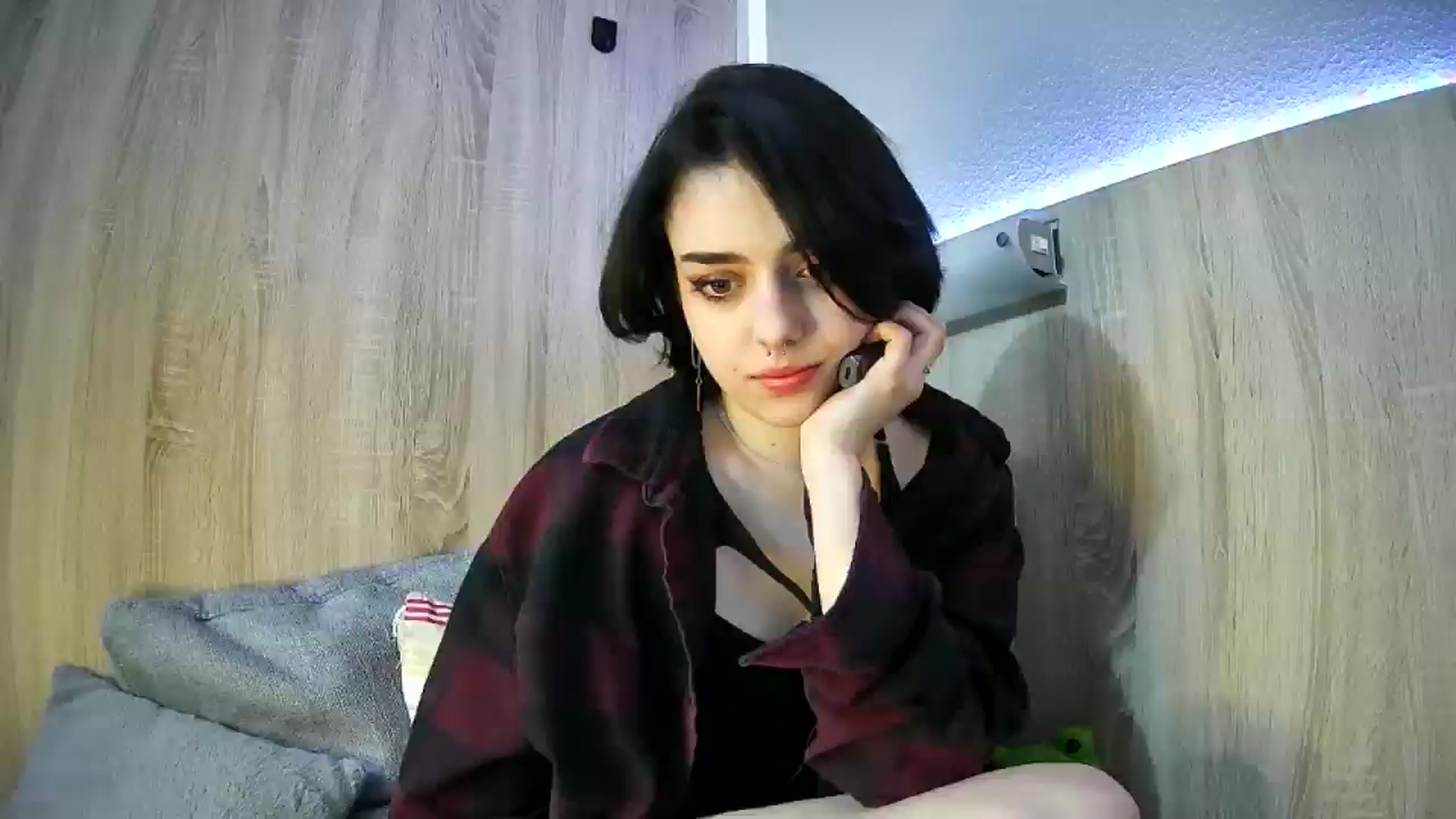 Gallery image thumbnail from Spicy_X's myfreecams stream on, 03/29/2025, 21:20 image 6 of 20