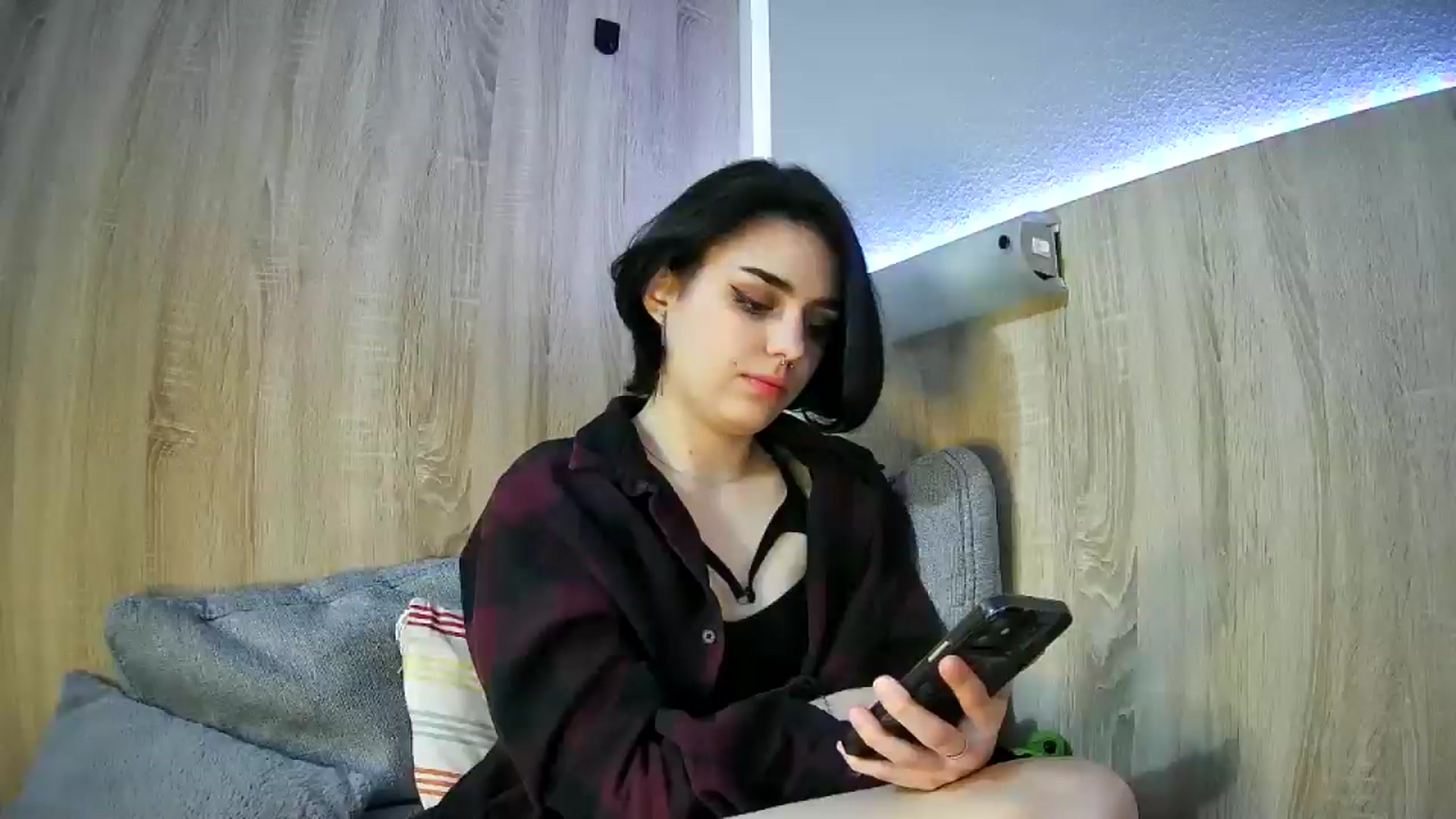 Gallery image thumbnail from Spicy_X's myfreecams stream on, 03/29/2025, 21:34 image 15 of 20