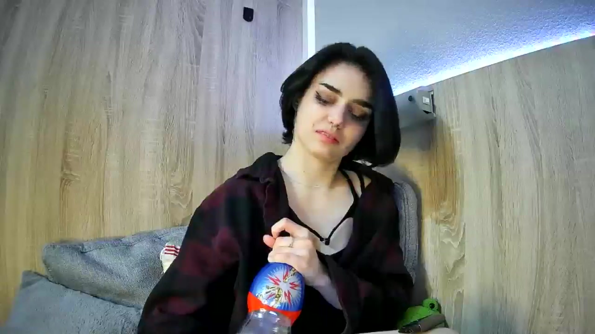Gallery image thumbnail from Spicy_X's myfreecams stream on, 03/29/2025, 21:34 image 4 of 20