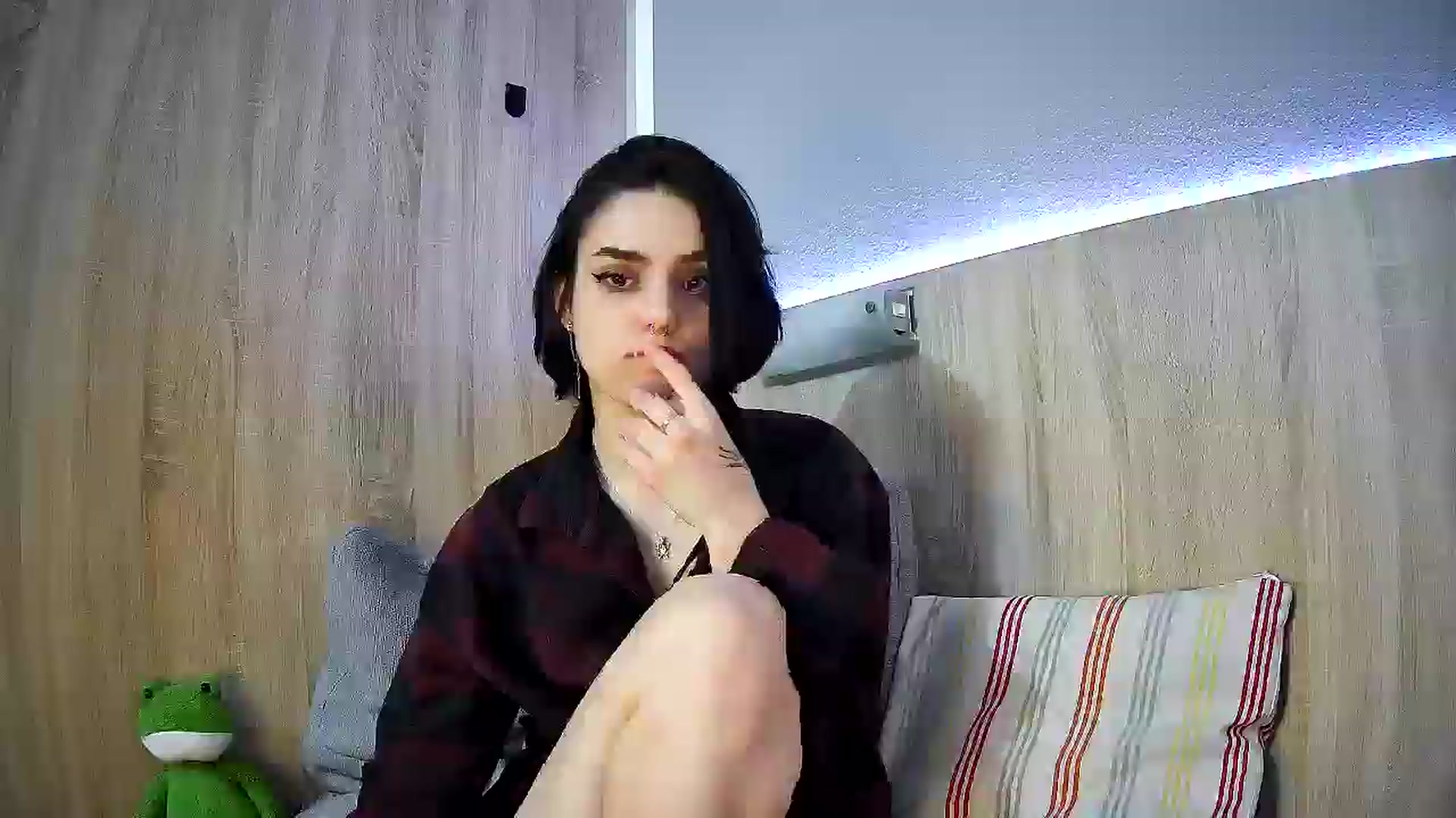 Gallery image thumbnail from Spicy_X's myfreecams stream on, 04/01/2025, 21:23 image 6 of 20