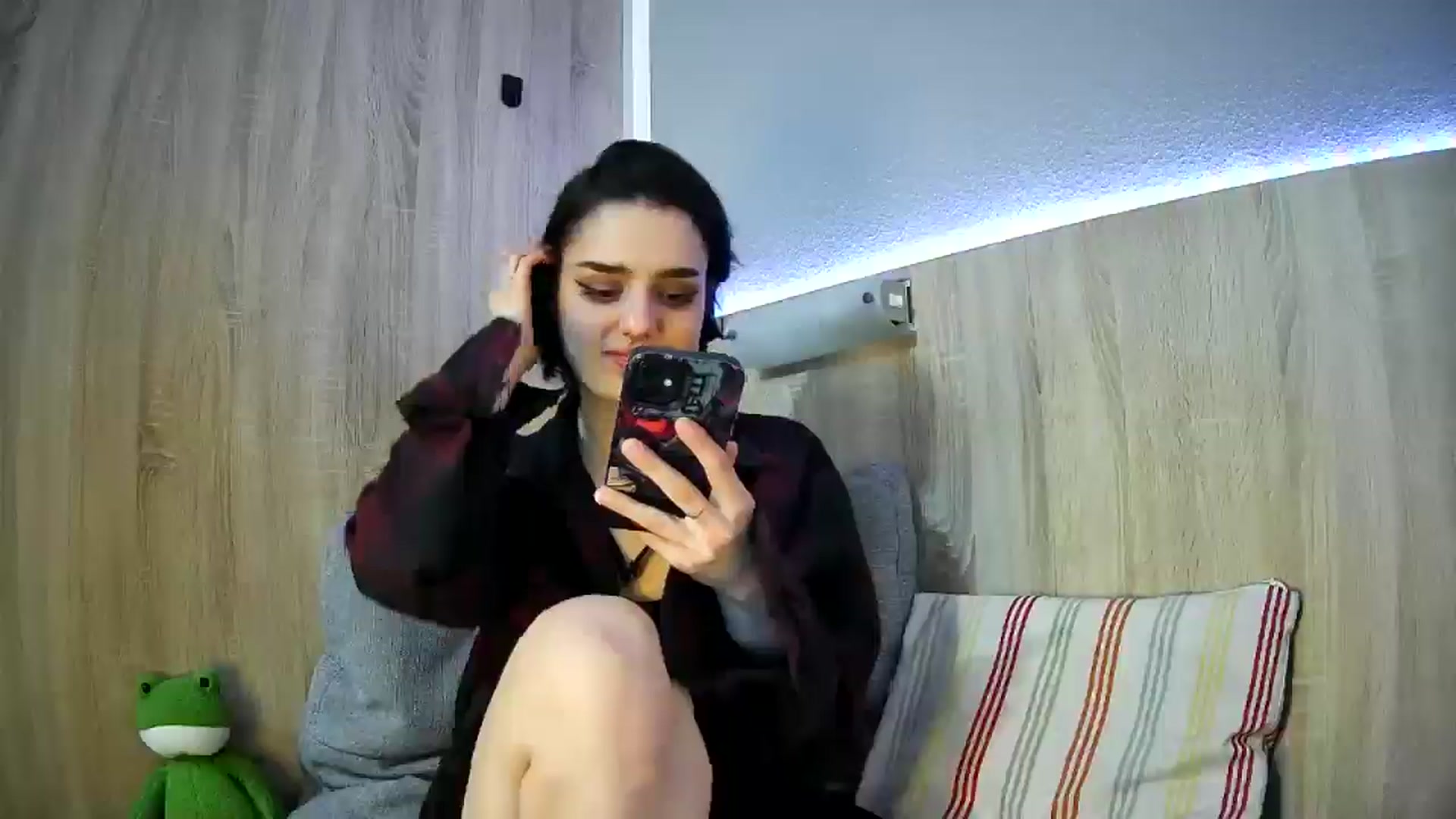 Gallery image thumbnail from Spicy_X's myfreecams stream on, 04/01/2025, 21:23 image 14 of 20