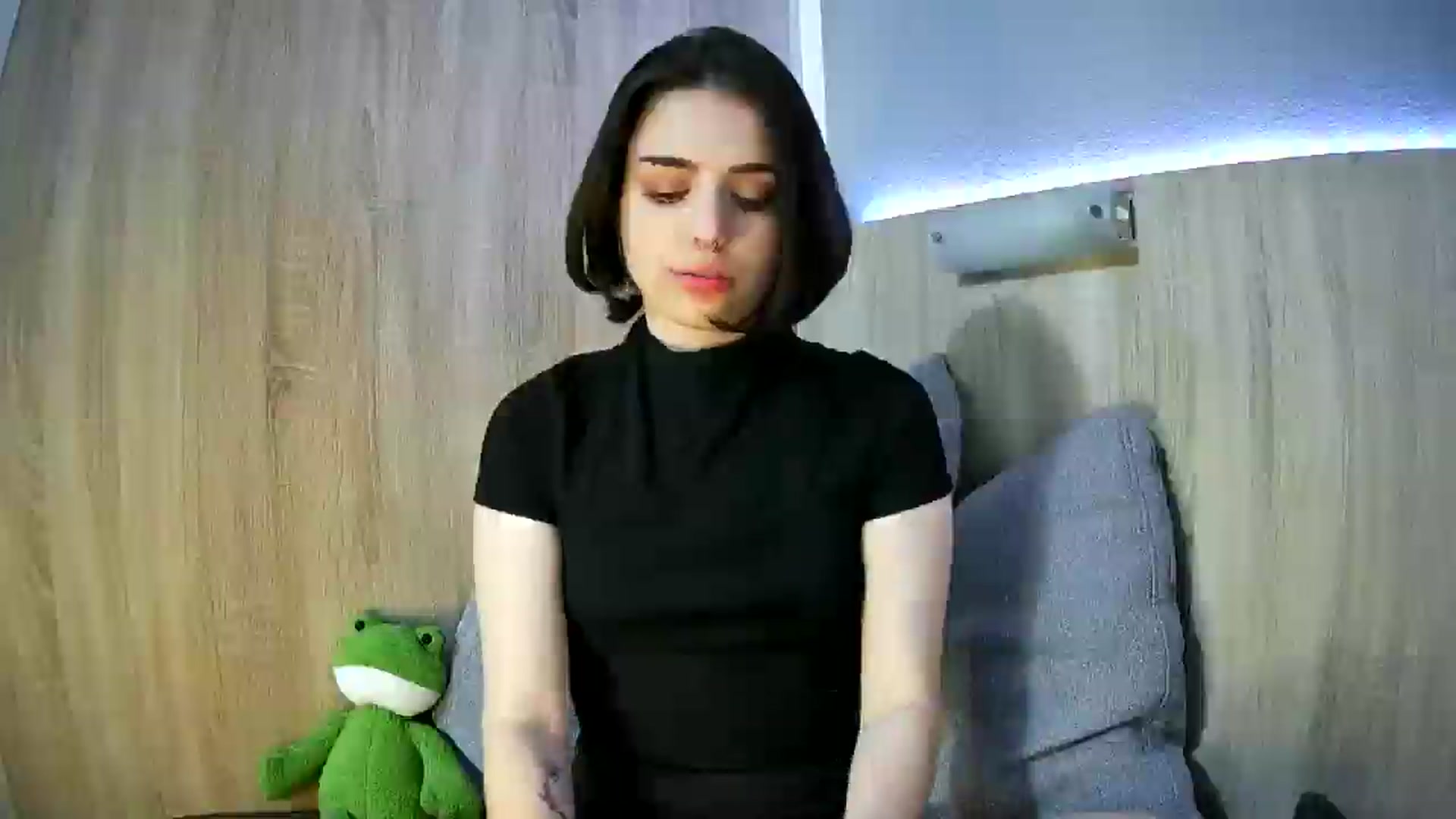 Gallery image thumbnail from Spicy_X's myfreecams stream on, 05/17/2025, 20:37 image 3 of 20