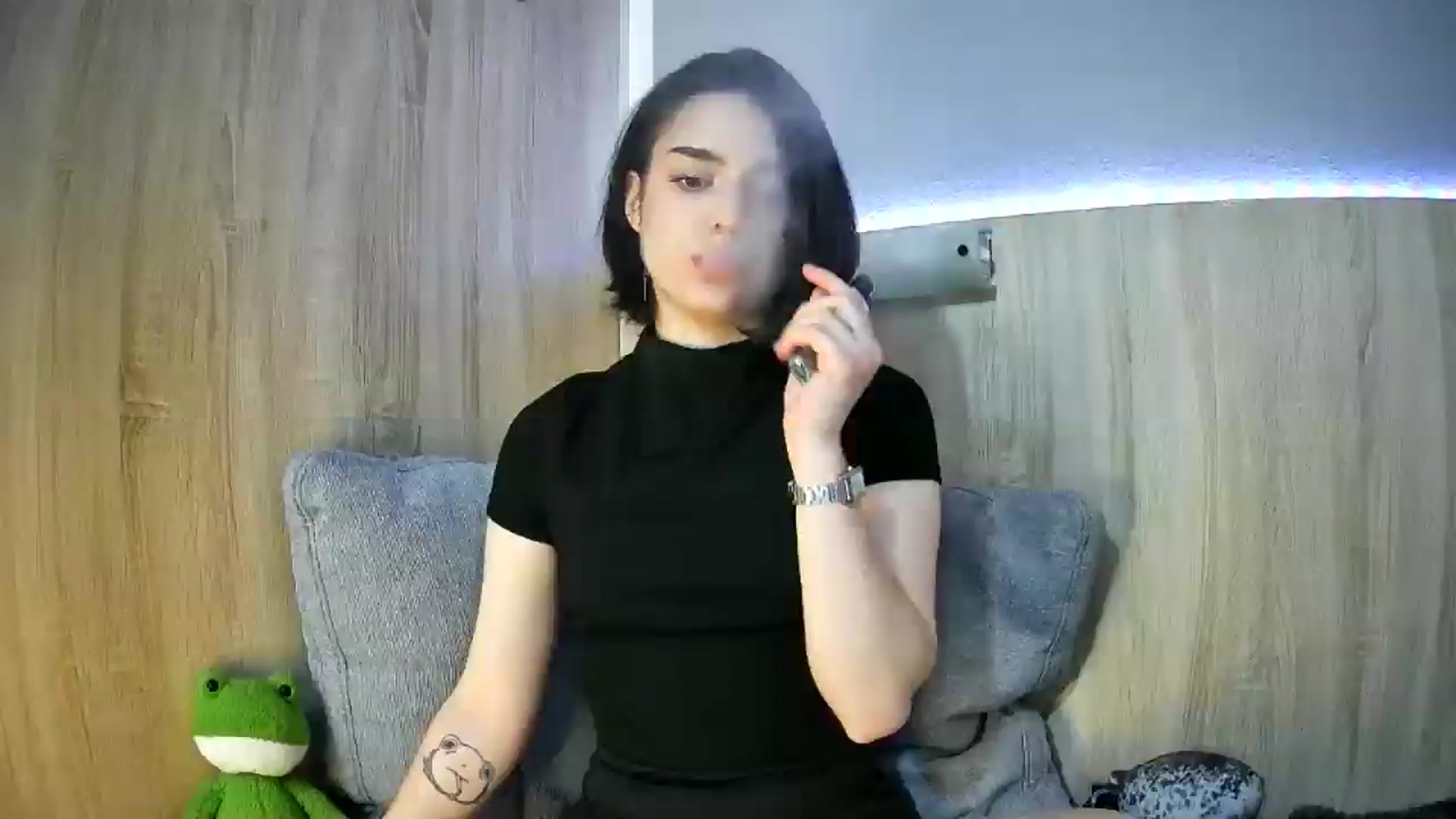 Gallery image thumbnail from Spicy_X's myfreecams stream on, 05/20/2025, 17:57 image 1 of 20