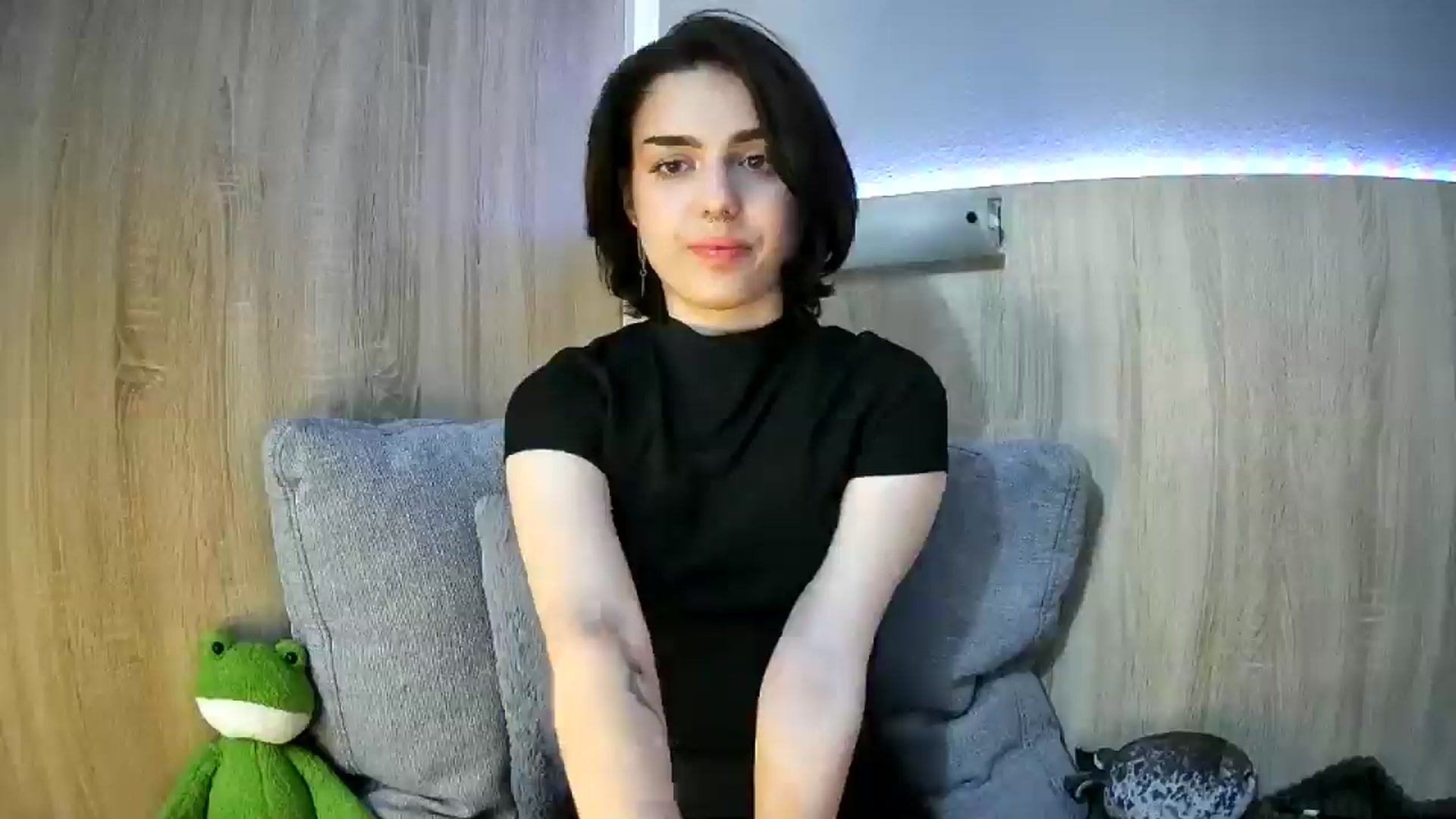 Gallery image thumbnail from Spicy_X's myfreecams stream on, 05/20/2025, 18:30 image 6 of 20