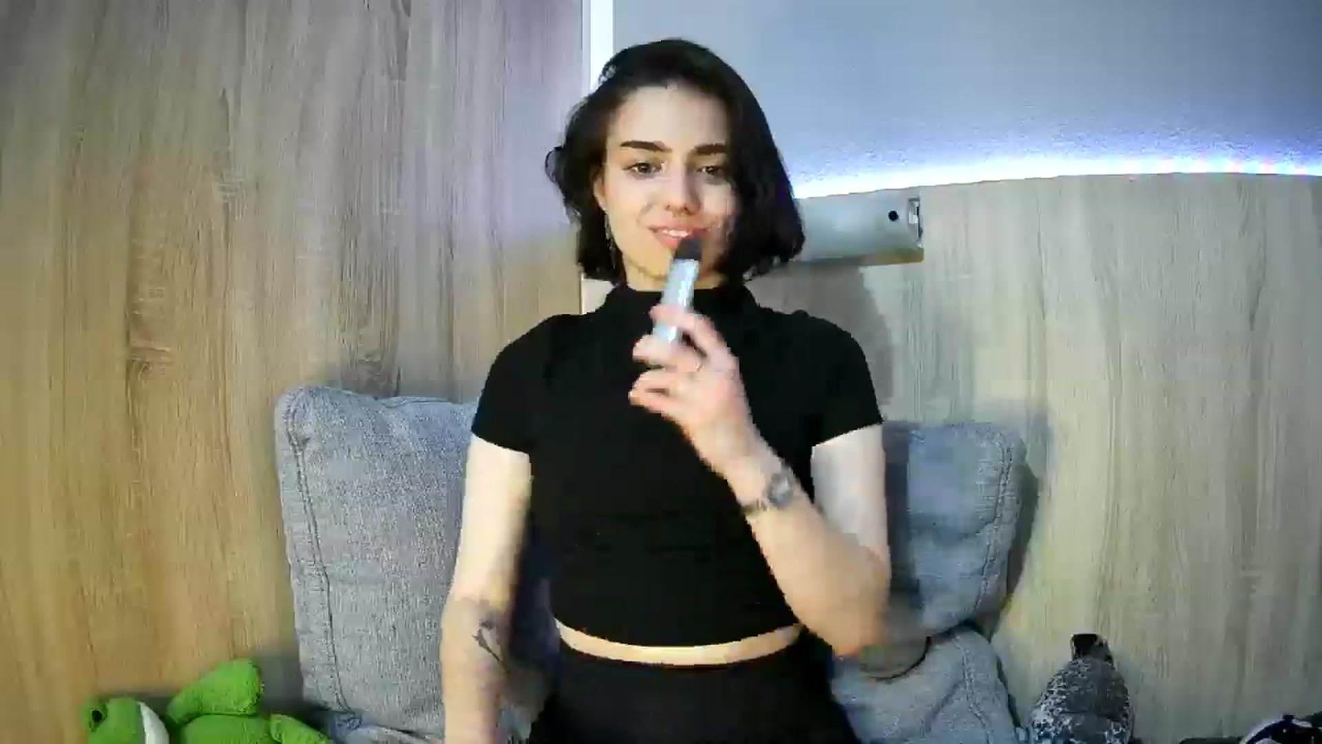 Gallery image thumbnail from Spicy_X's myfreecams stream on, 05/20/2025, 20:15 image 7 of 20