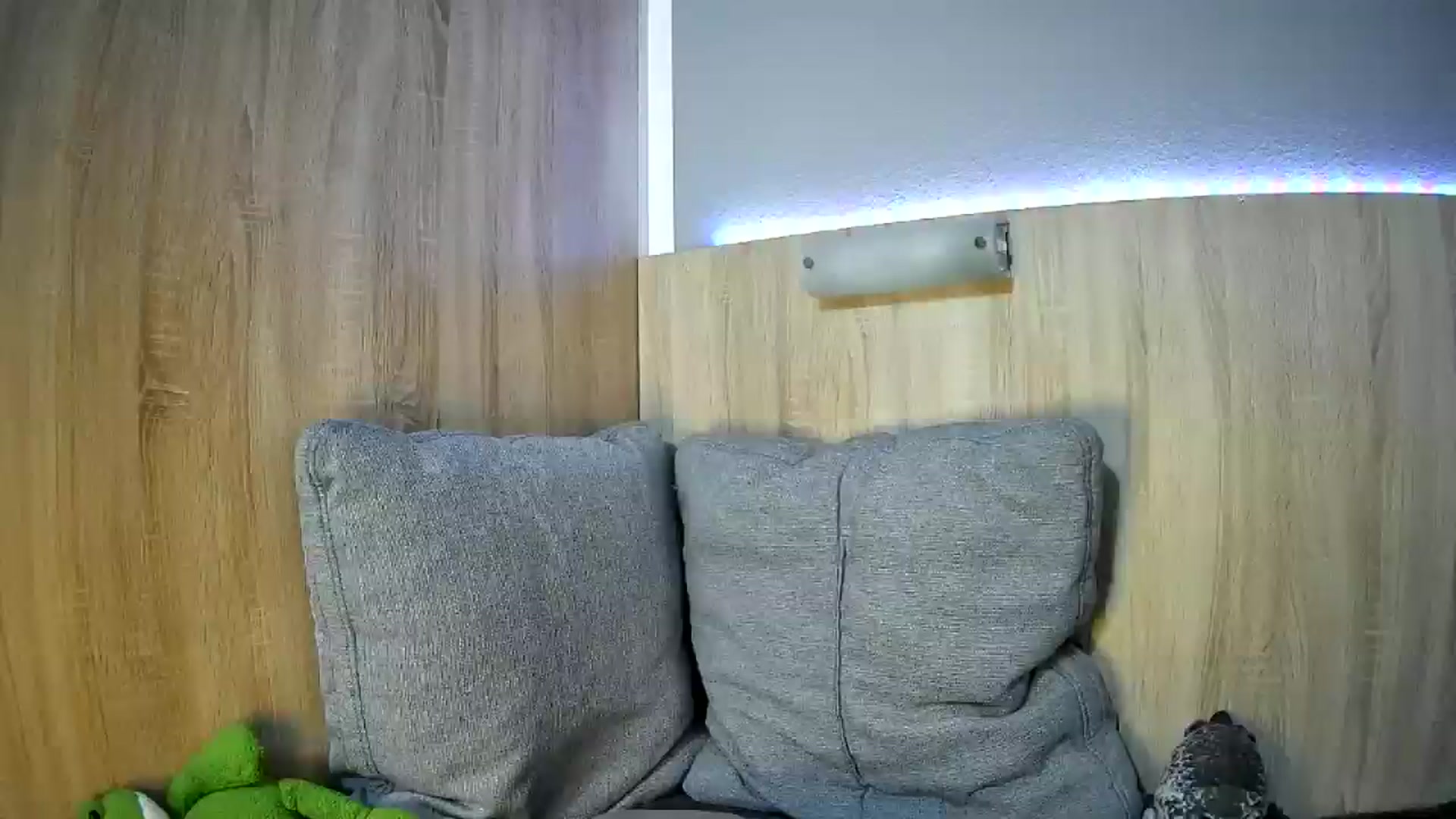 Gallery image thumbnail from Spicy_X's myfreecams stream on, 05/20/2025, 20:15 image 15 of 20