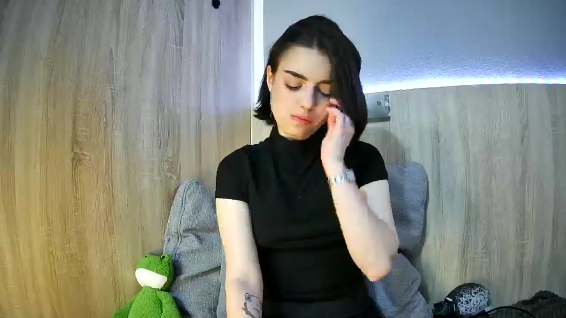 Gallery image thumbnail from Spicy_X's myfreecams stream on, 05/25/2025, 17:48 image 4 of 20