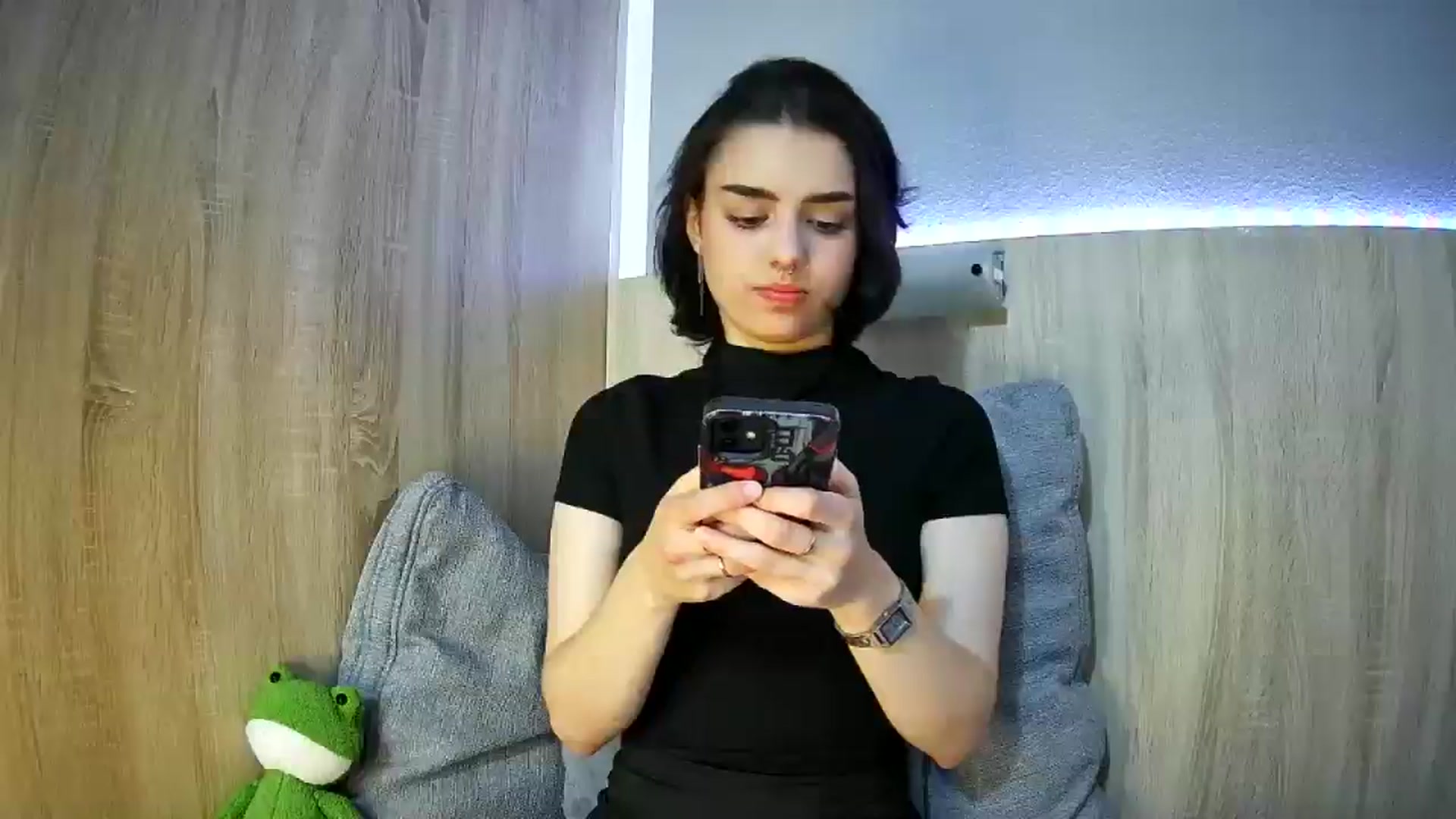 Gallery image thumbnail from Spicy_X's myfreecams stream on, 05/25/2025, 18:33 image 8 of 20