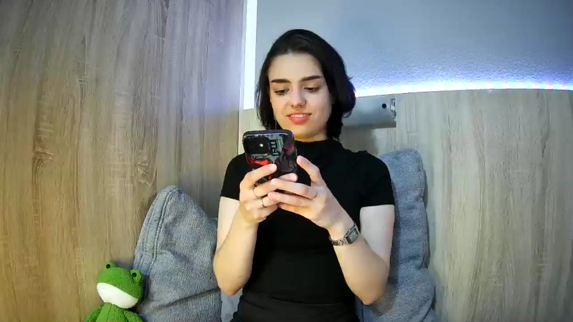 Gallery image thumbnail from Spicy_X's myfreecams stream on, 05/25/2025, 18:33 image 10 of 20