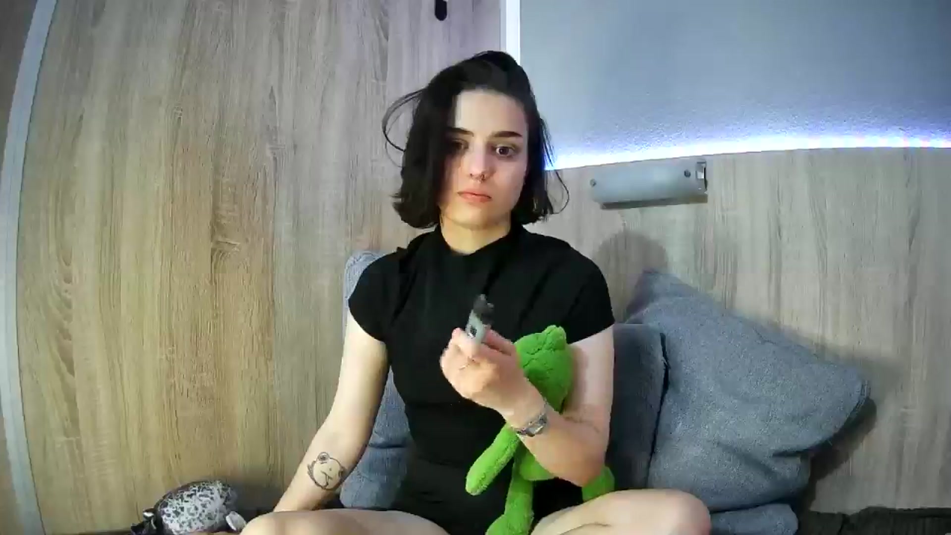 Gallery image thumbnail from Spicy_X's myfreecams stream on, 06/02/2025, 18:30 image 9 of 20