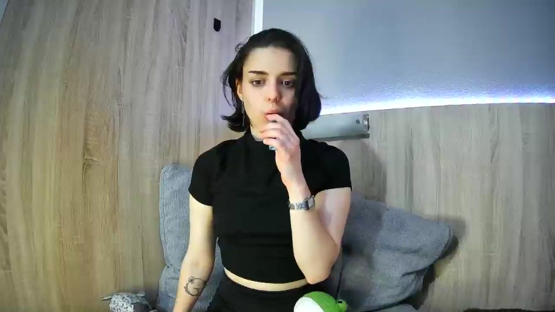 Gallery image thumbnail from Spicy_X's myfreecams stream on, 06/02/2025, 18:30 image 20 of 20