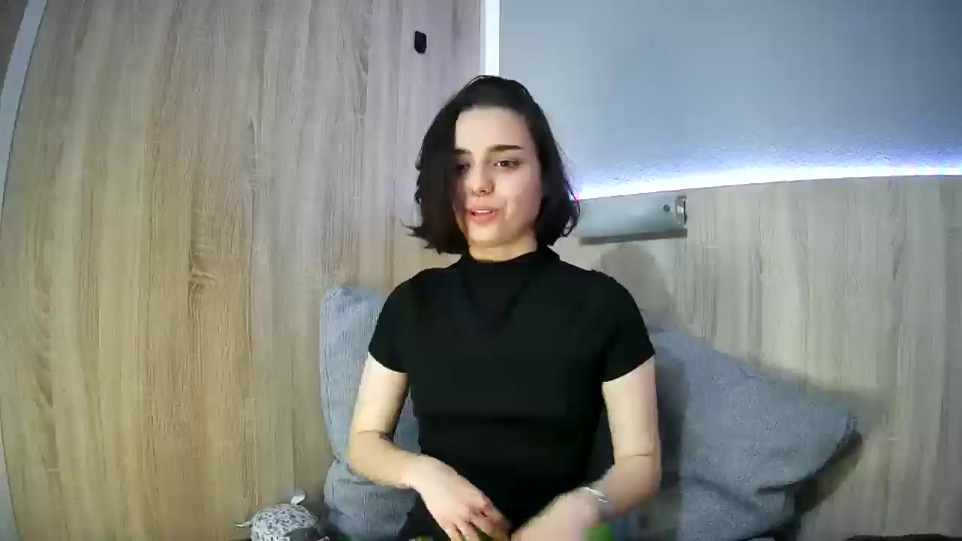 Gallery image thumbnail from Spicy_X's myfreecams stream on, 06/02/2025, 18:30 image 13 of 20