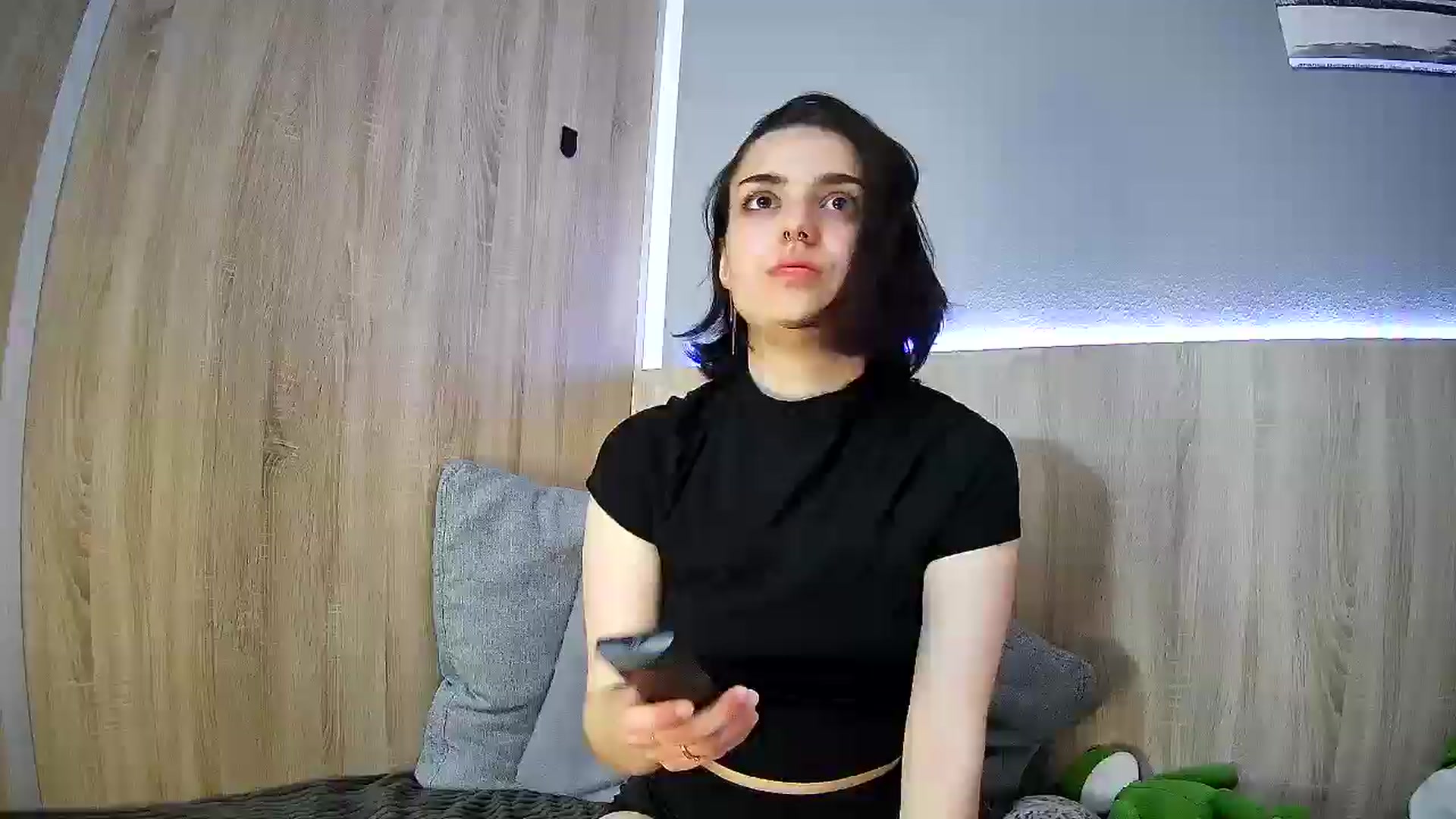 Gallery image thumbnail from Spicy_X's myfreecams stream on, 06/02/2025, 18:59 image 4 of 20