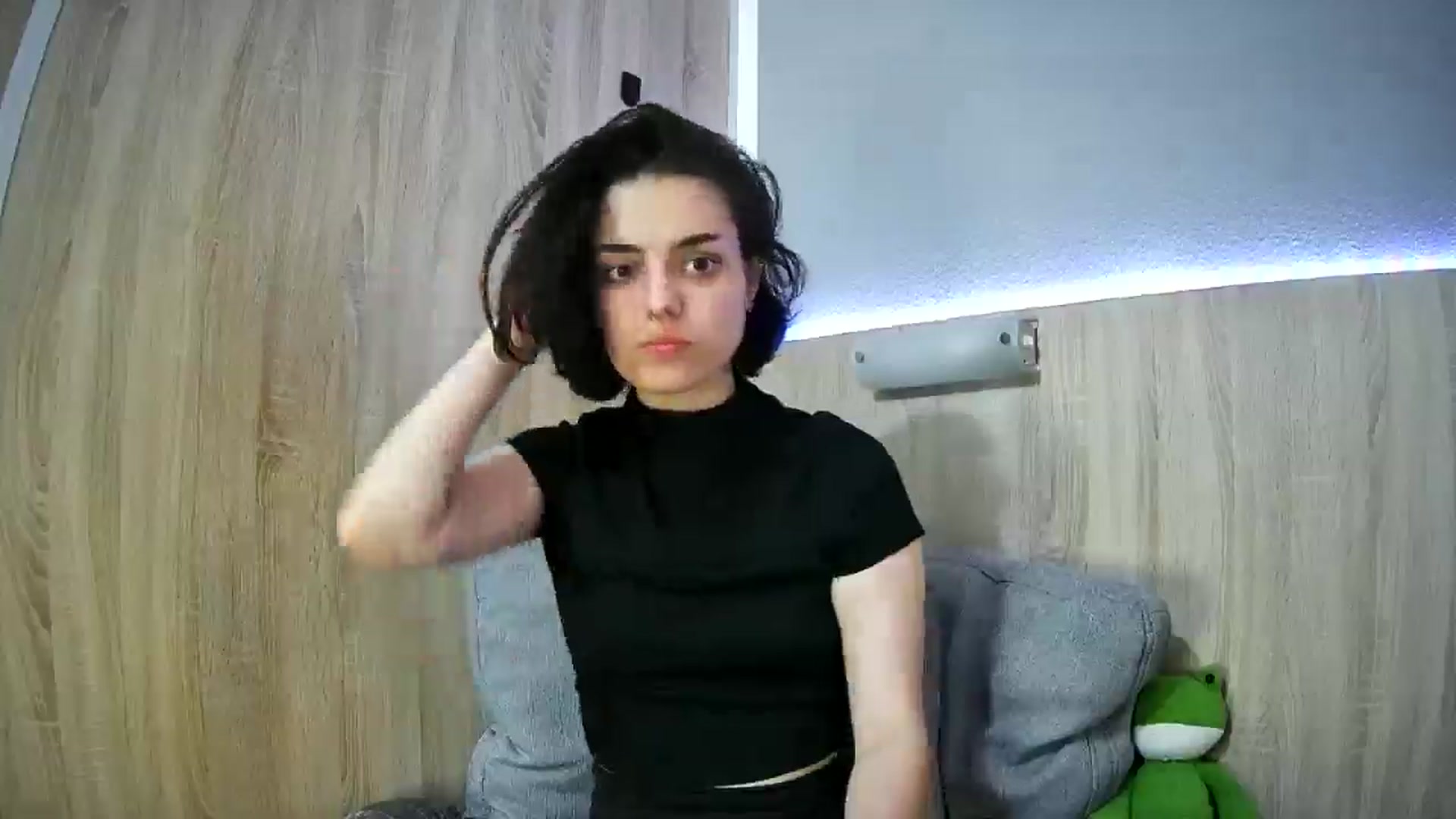 Gallery image thumbnail from Spicy_X's myfreecams stream on, 06/02/2025, 18:59 image 17 of 20