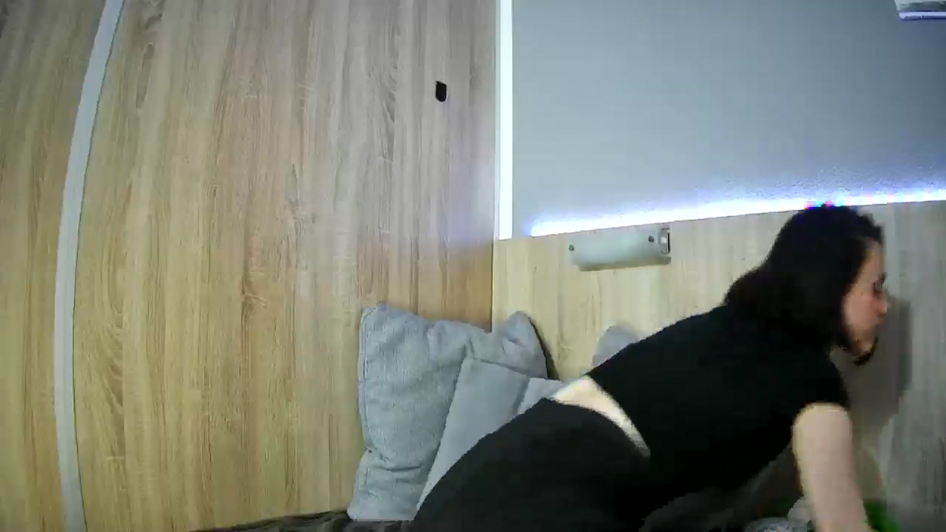 Gallery image thumbnail from Spicy_X's myfreecams stream on, 06/02/2025, 18:59 image 13 of 20
