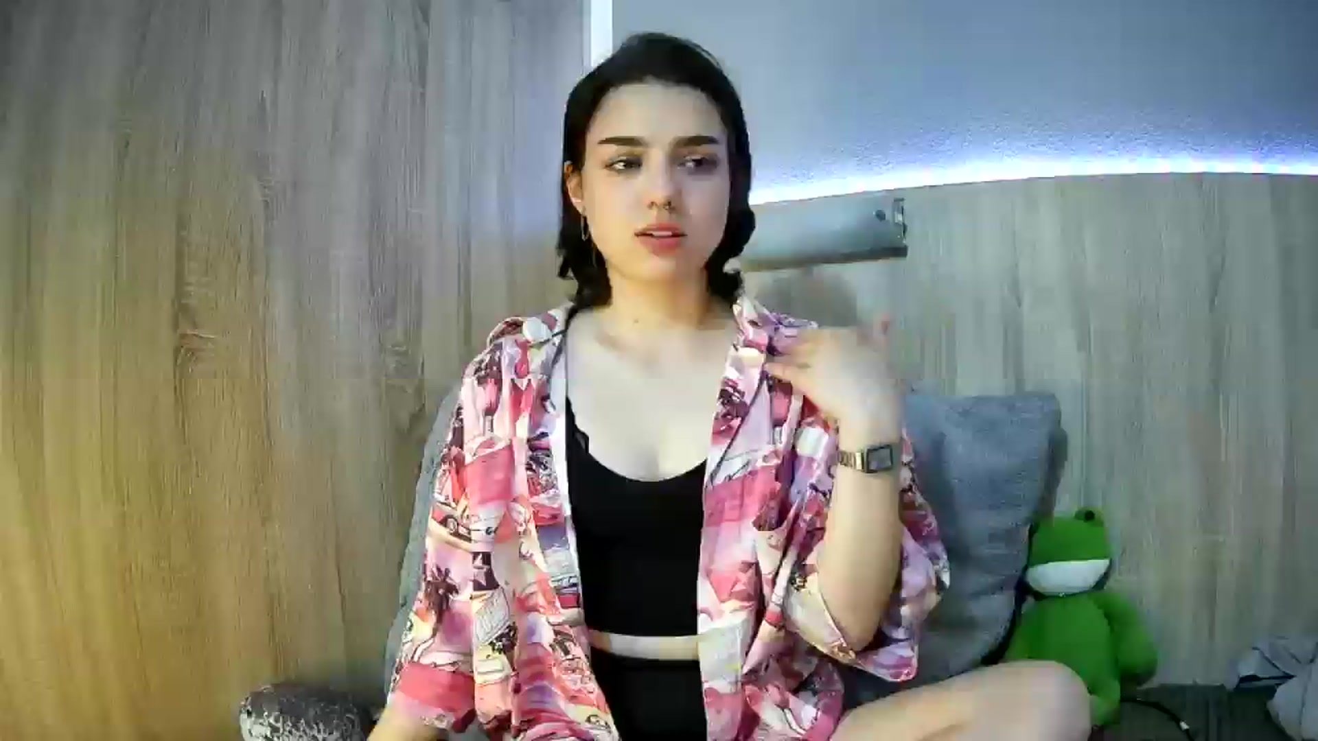 Gallery image thumbnail from Spicy_X's myfreecams stream on, 06/14/2025, 17:50 image 11 of 20