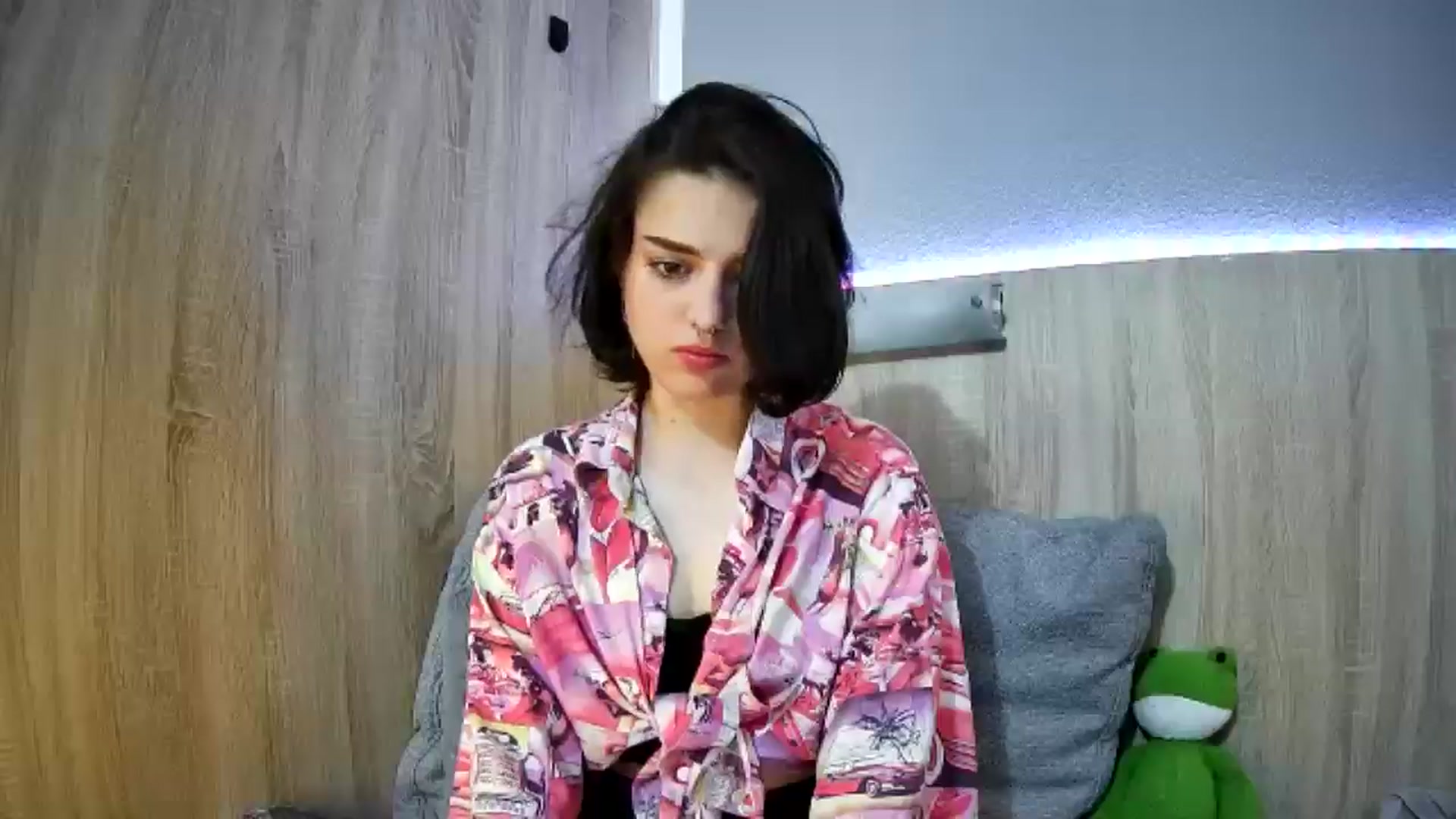 Gallery image thumbnail from Spicy_X's myfreecams stream on, 06/14/2025, 18:03 image 19 of 20