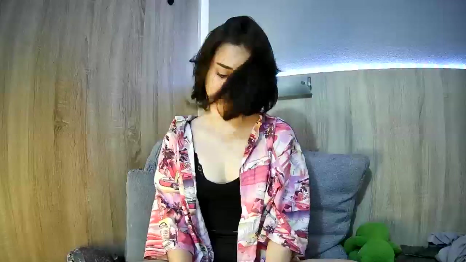 Gallery image thumbnail from Spicy_X's myfreecams stream on, 06/14/2025, 19:24 image 17 of 20
