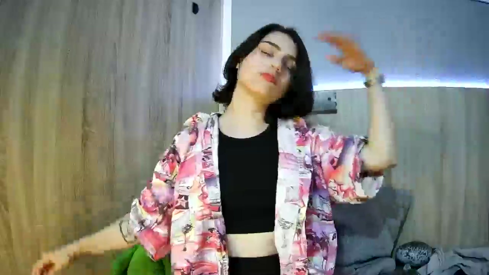 Gallery image thumbnail from Spicy_X's myfreecams stream on, 06/16/2025, 19:05 image 17 of 20