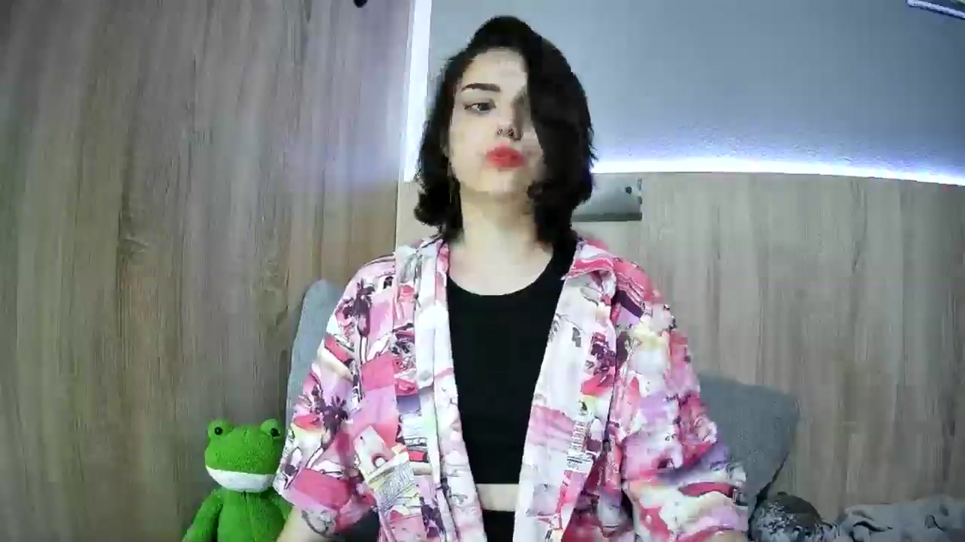 Gallery image thumbnail from Spicy_X's myfreecams stream on, 06/16/2025, 20:33 image 10 of 20