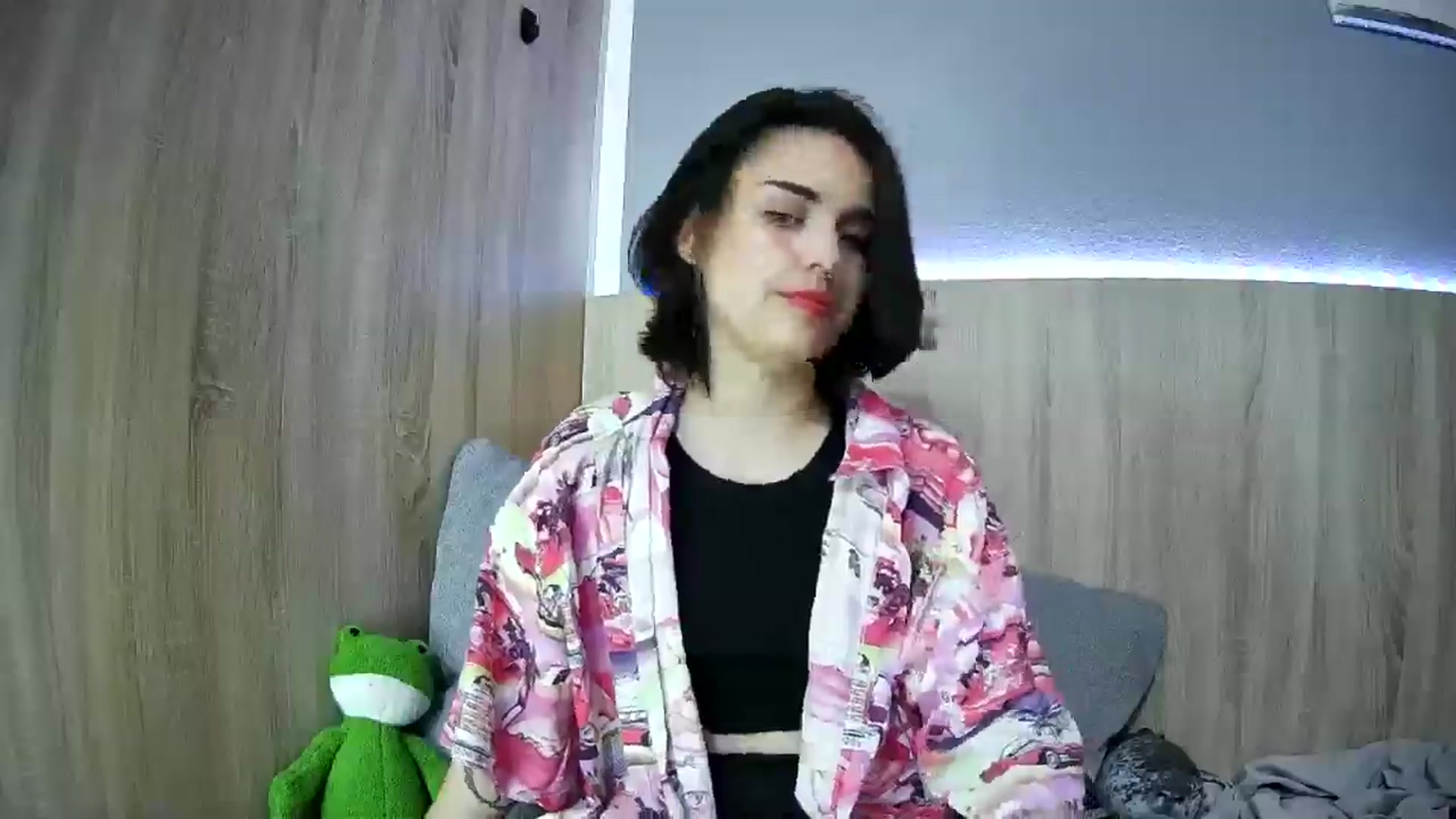 Gallery image thumbnail from Spicy_X's myfreecams stream on, 06/16/2025, 20:33 image 3 of 20