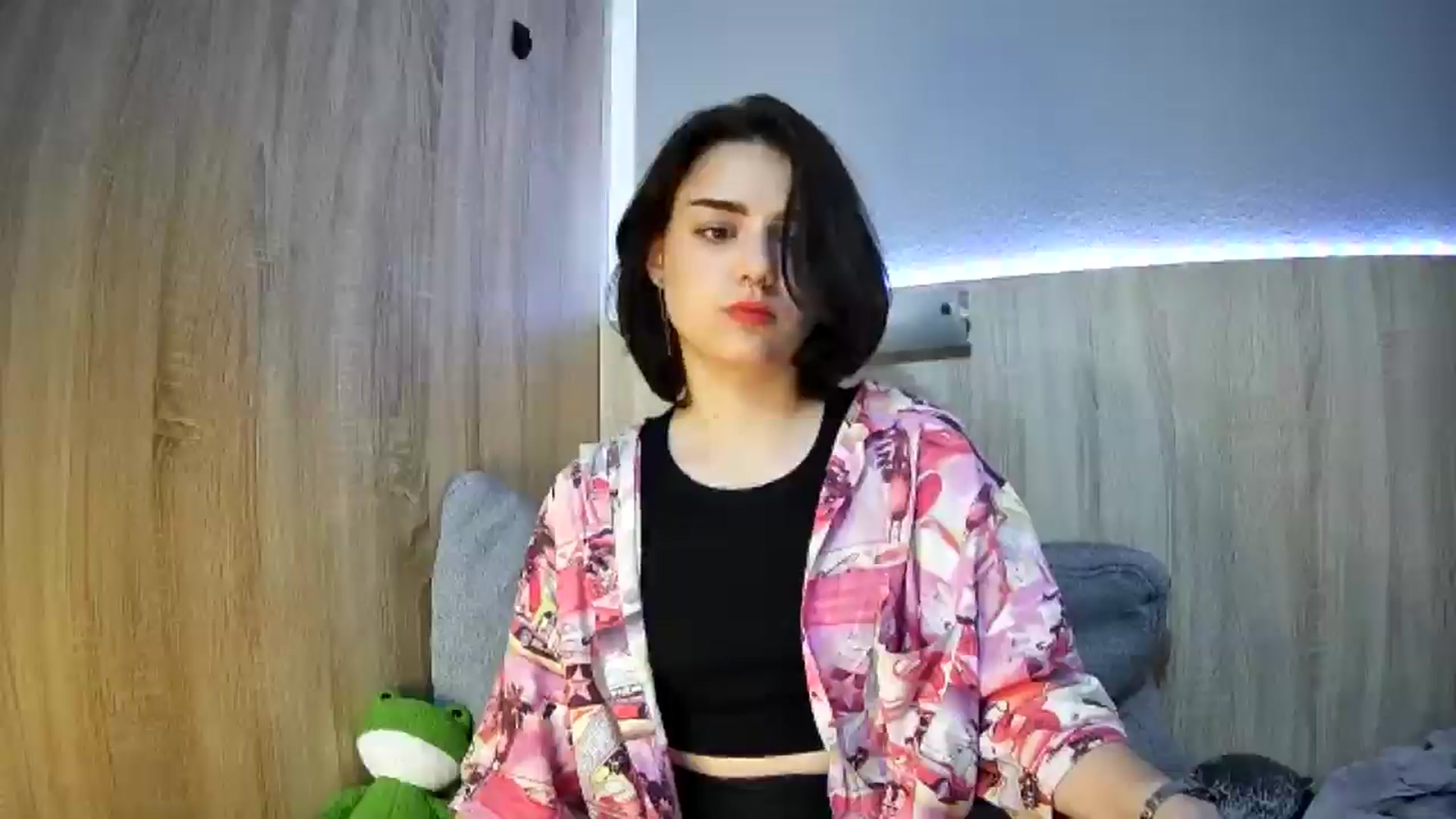 Gallery image thumbnail from Spicy_X's myfreecams stream on, 06/17/2025, 17:09 image 8 of 20