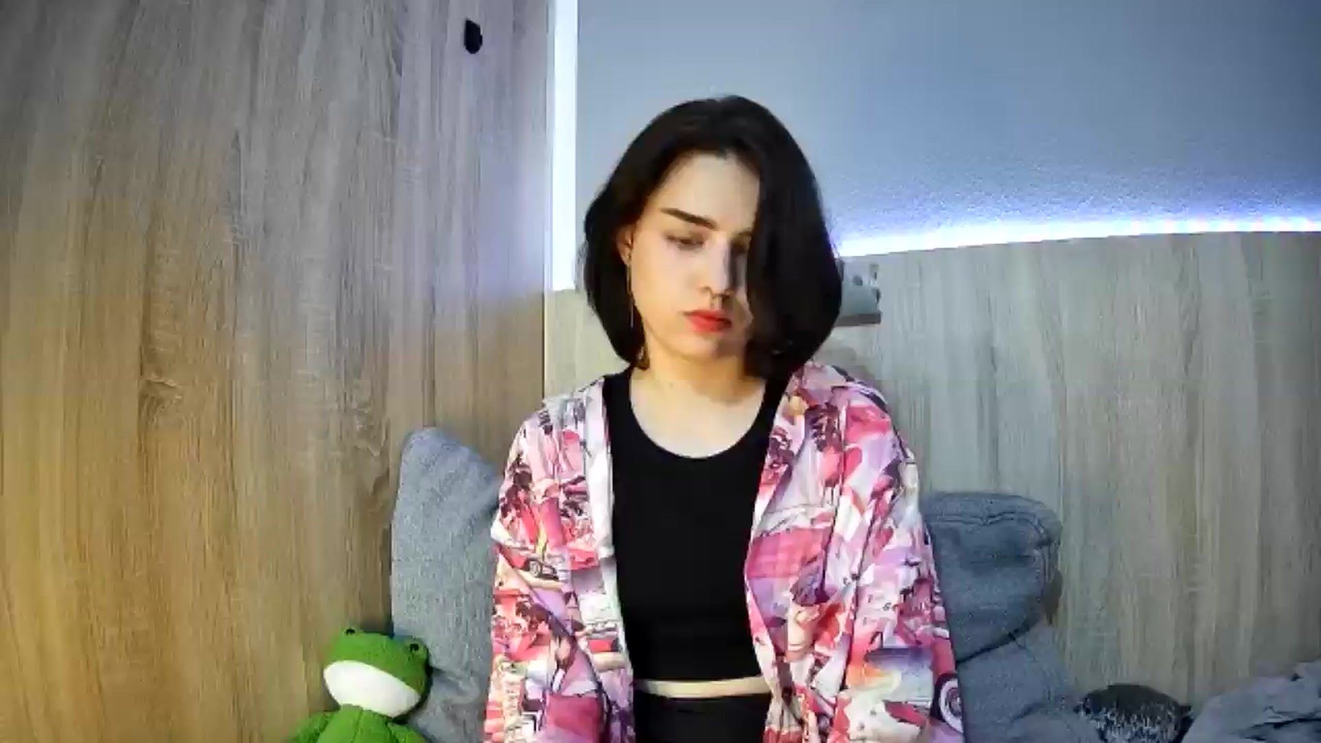 Gallery image thumbnail from Spicy_X's myfreecams stream on, 06/17/2025, 17:09 image 9 of 20