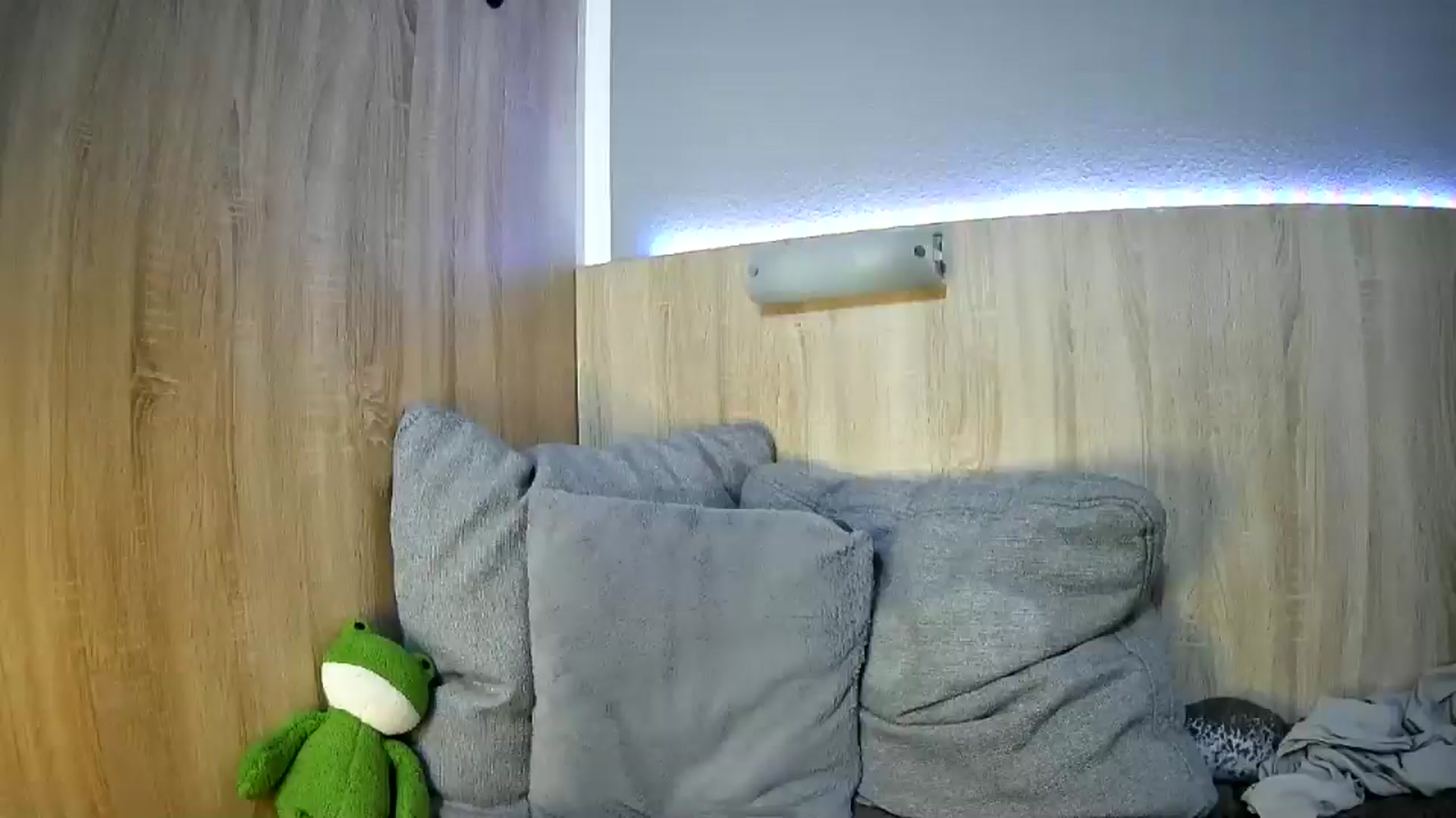 Gallery image thumbnail from Spicy_X's myfreecams stream on, 06/17/2025, 20:20 image 4 of 20