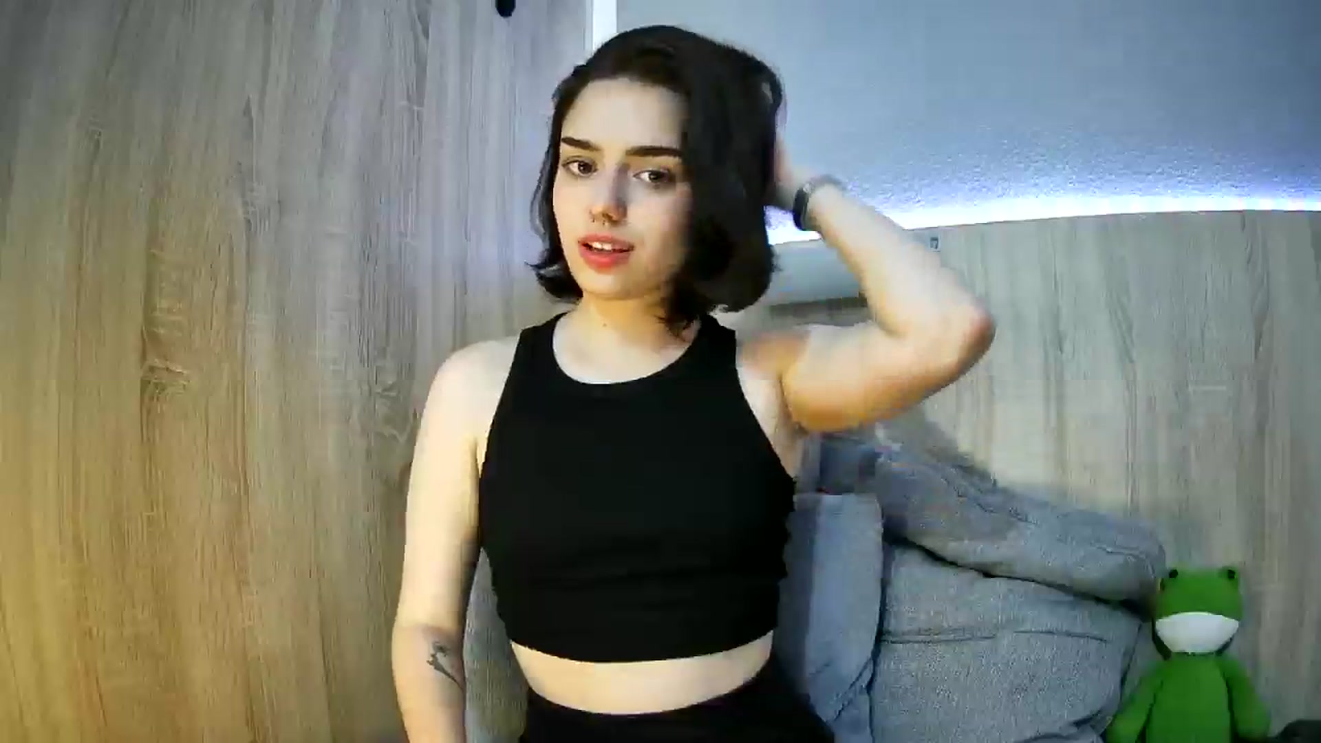 Gallery image thumbnail from Spicy_X's myfreecams stream on, 06/23/2025, 18:13 image 17 of 20