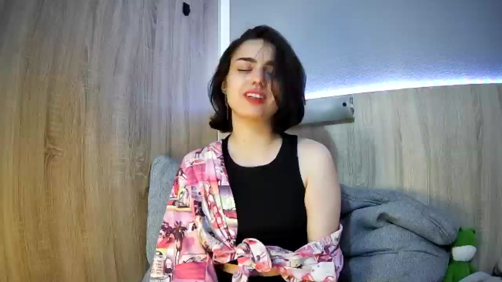 Gallery image thumbnail from Spicy_X's myfreecams stream on, 06/23/2025, 20:02 image 11 of 20
