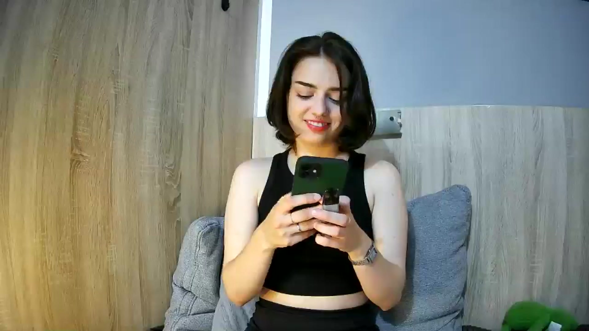 Gallery image thumbnail from Spicy_X's myfreecams stream on, 06/30/2025, 18:58 image 20 of 20