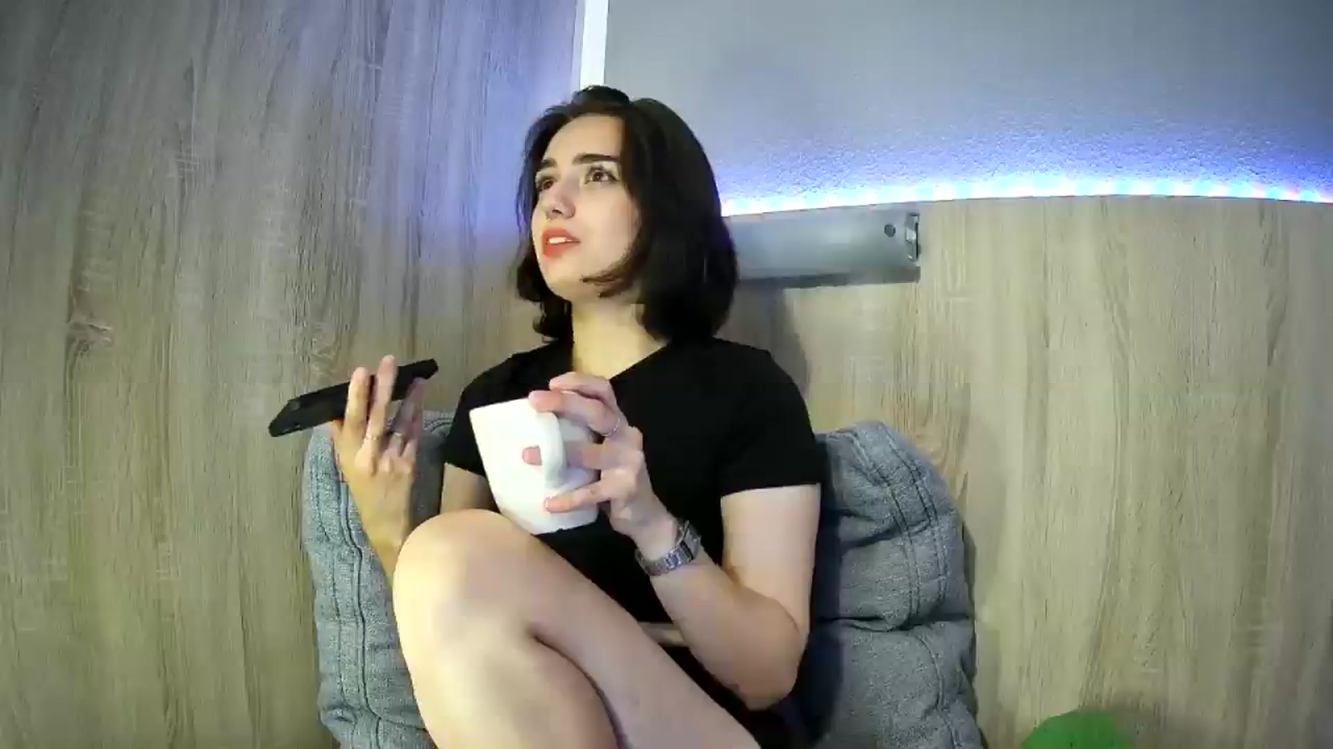Gallery image thumbnail from Spicy_X's myfreecams stream on, 07/23/2025, 21:05 image 17 of 20
