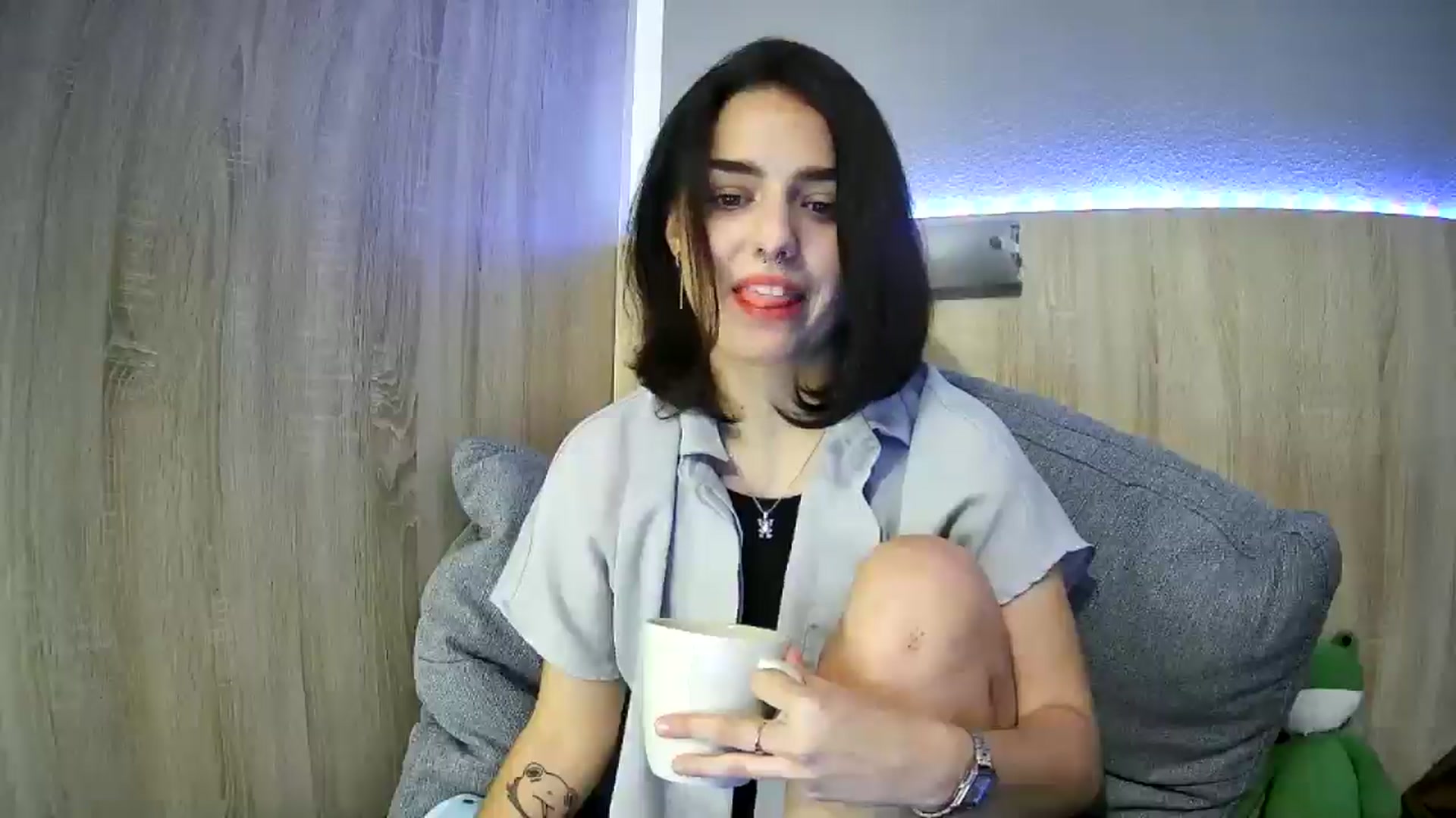 Gallery image thumbnail from Spicy_X's myfreecams stream on, 09/28/2025, 19:27 image 16 of 20