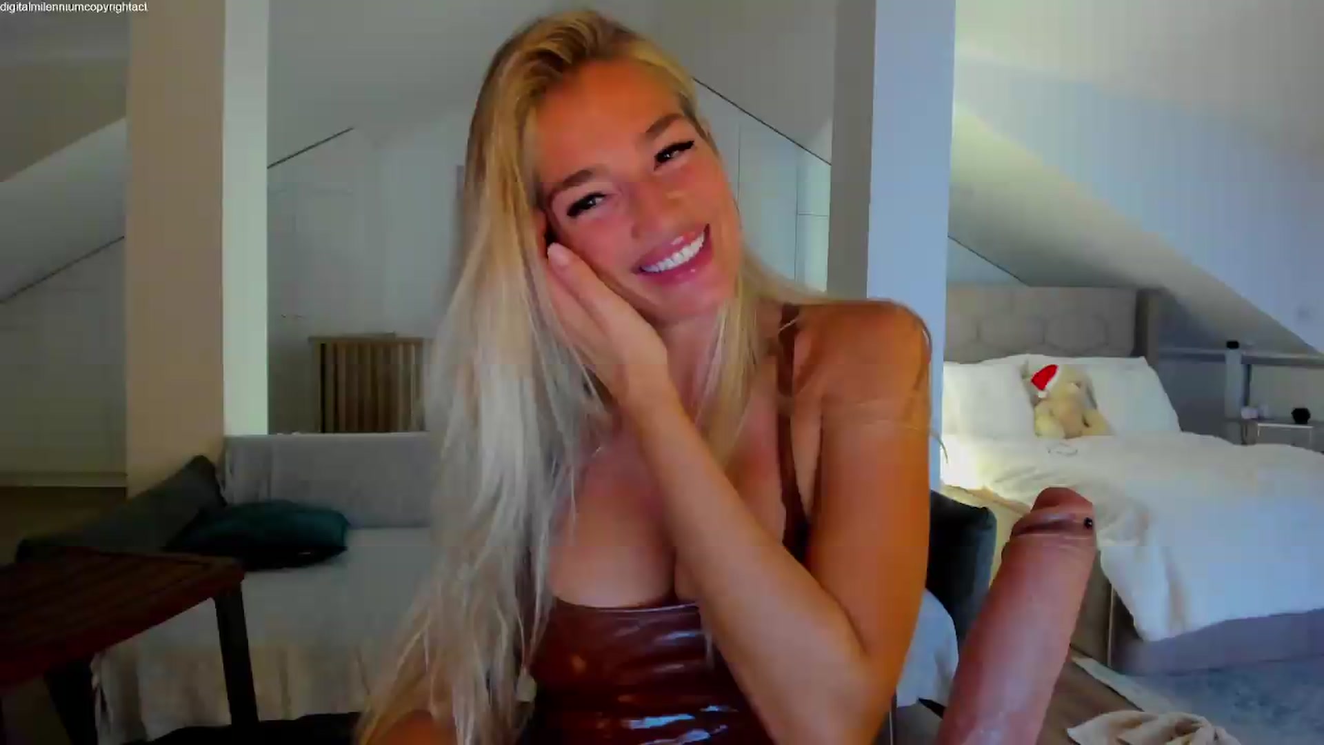 Gallery image thumbnail from Spicyqueeen87's myfreecams stream on, 09/03/2026, 01:13 image 1 of 20