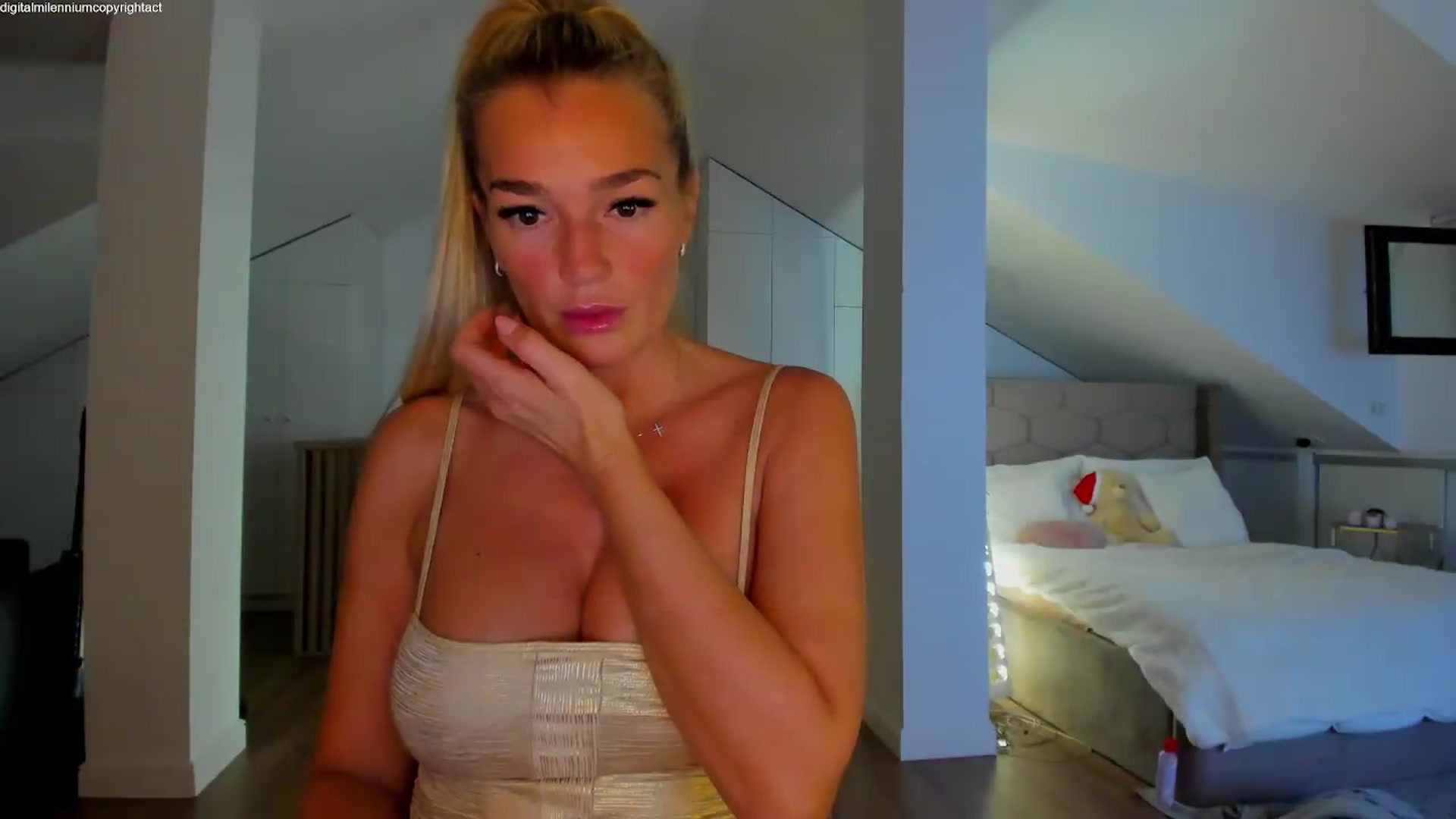 Gallery image thumbnail from Spicyqueeen87's myfreecams stream on, 09/15/2026, 21:51 image 15 of 20