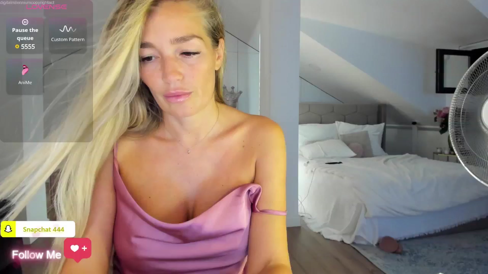 Gallery image thumbnail from Spicyqueen87's myfreecams stream on, 07/28/2025, 23:38 image 10 of 20
