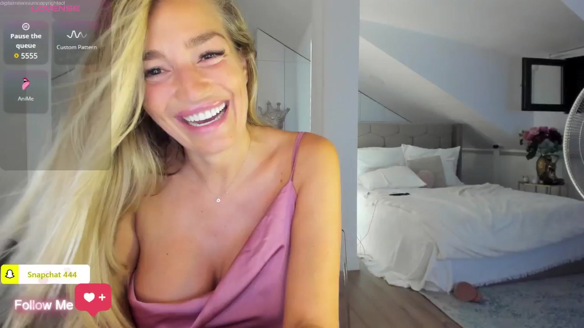 Gallery image thumbnail from Spicyqueen87's myfreecams stream on, 07/28/2025, 23:38 image 4 of 20