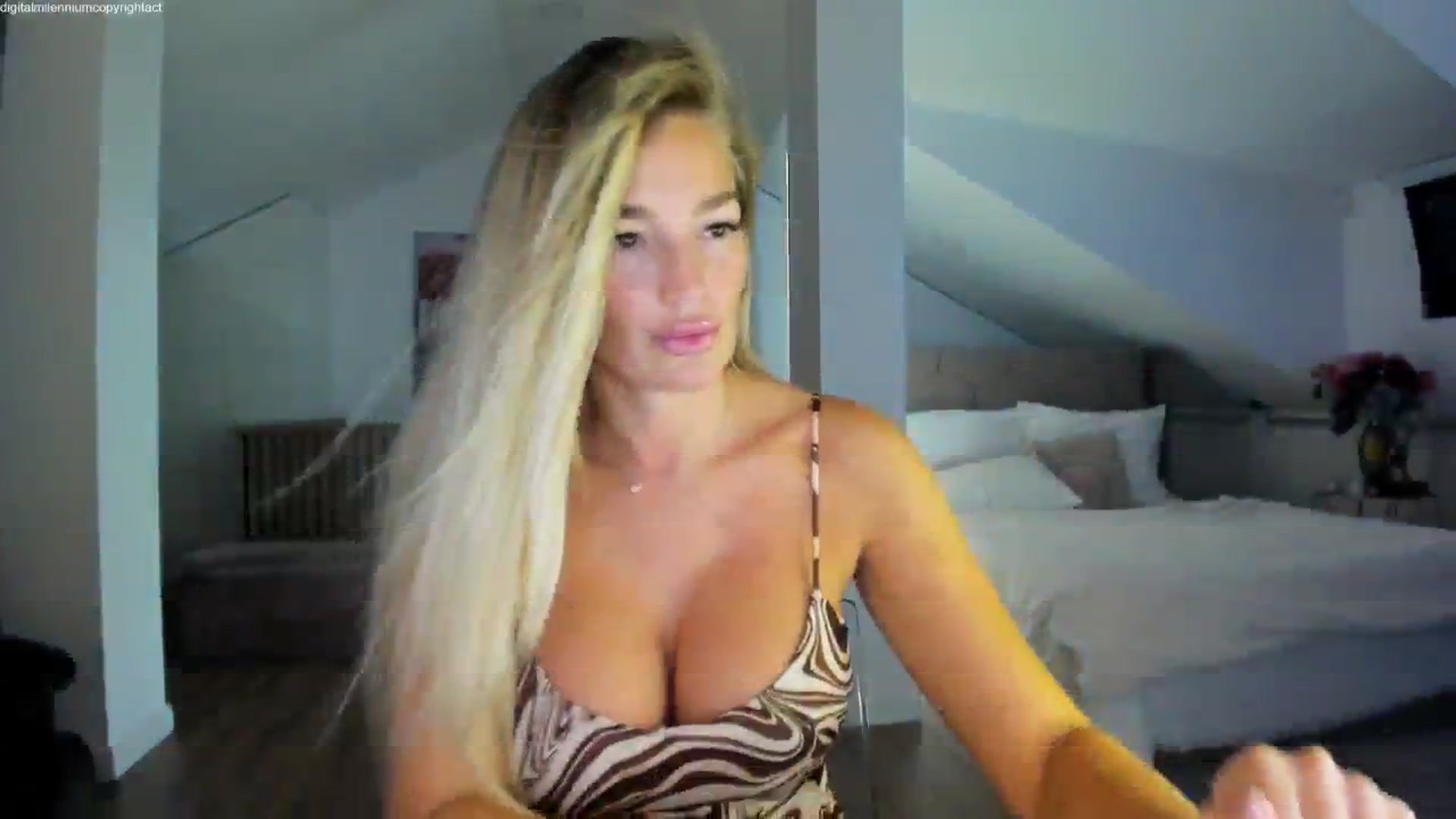 Gallery image thumbnail from Spicyqueen87's myfreecams stream on, 07/30/2025, 24:02 image 7 of 20