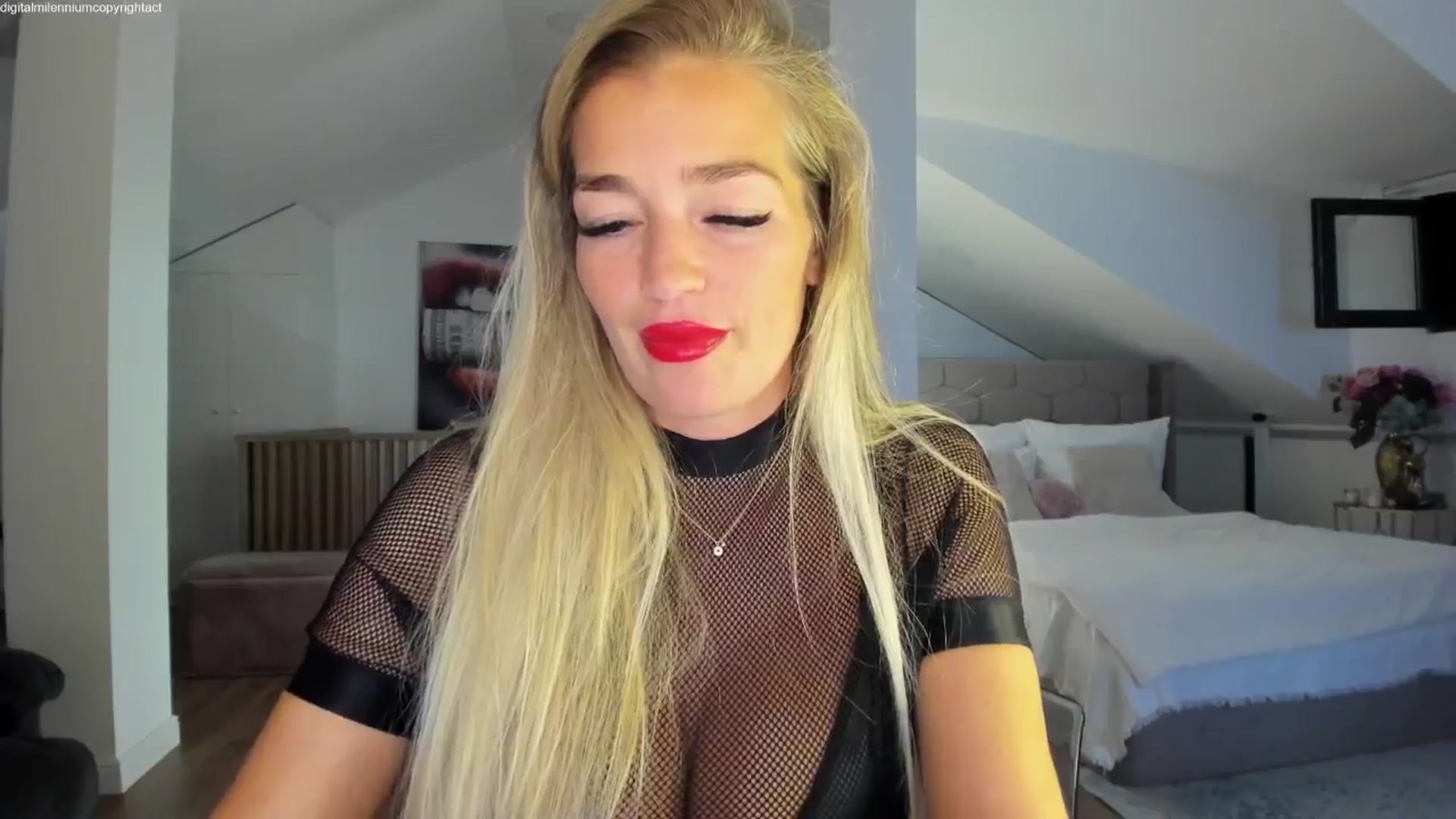 Gallery image thumbnail from Spicyqueen87's myfreecams stream on, 08/12/2025, 24:09 image 12 of 20