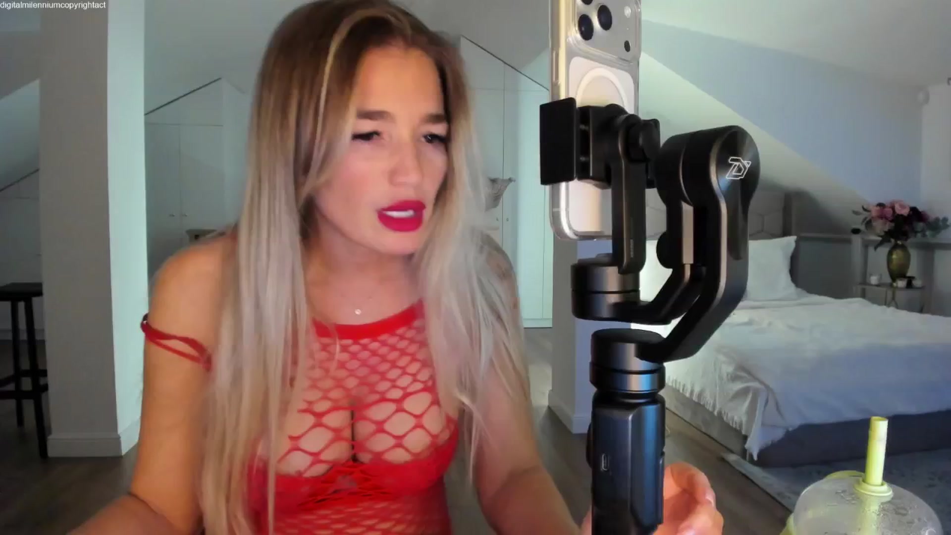 Gallery image thumbnail from Spicyqueen87's myfreecams stream on, 11/27/2025, 24:01 image 17 of 20