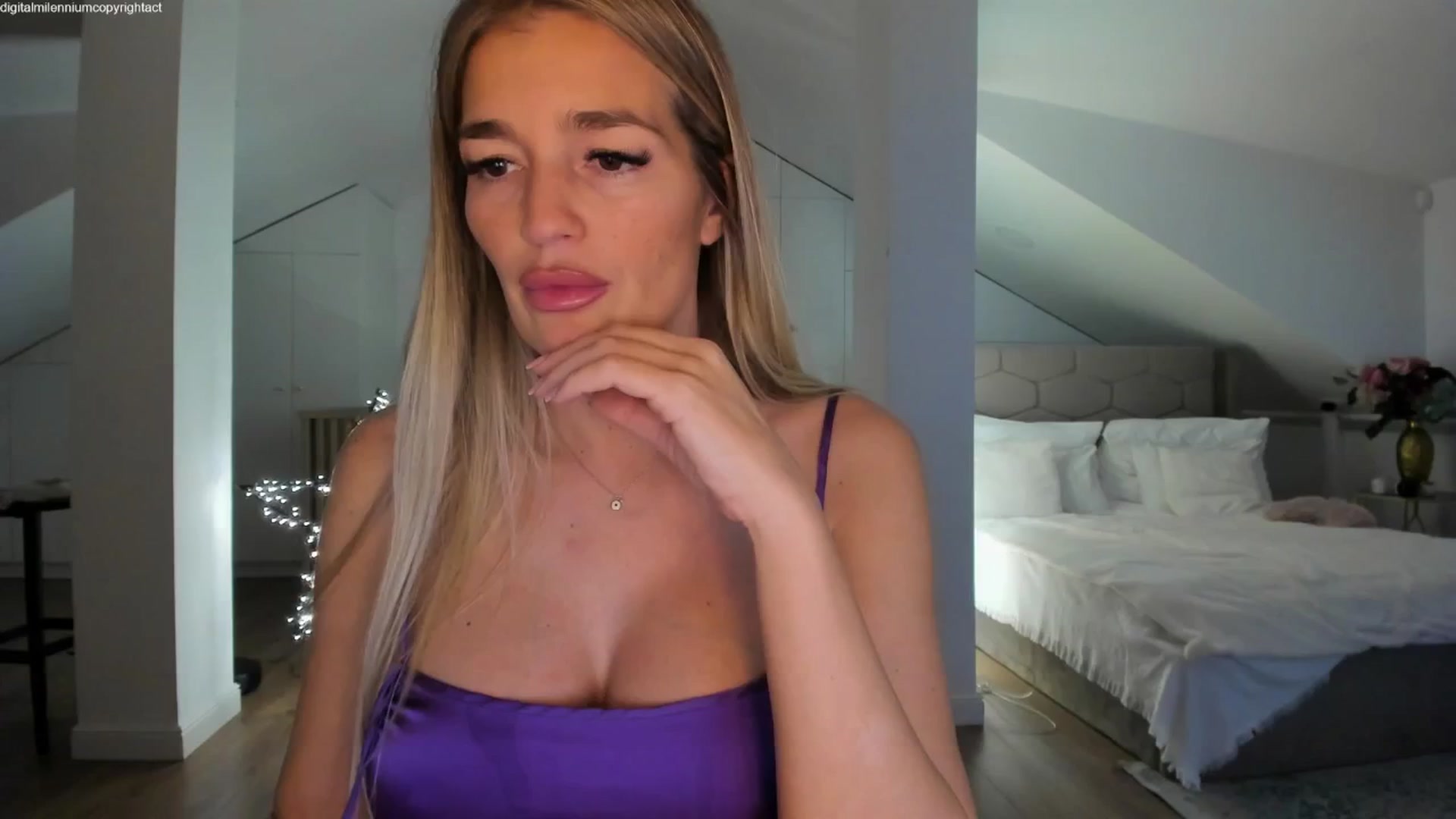 Gallery image thumbnail from Spicyqueen87's myfreecams stream on, 12/30/2025, 01:42 image 2 of 20