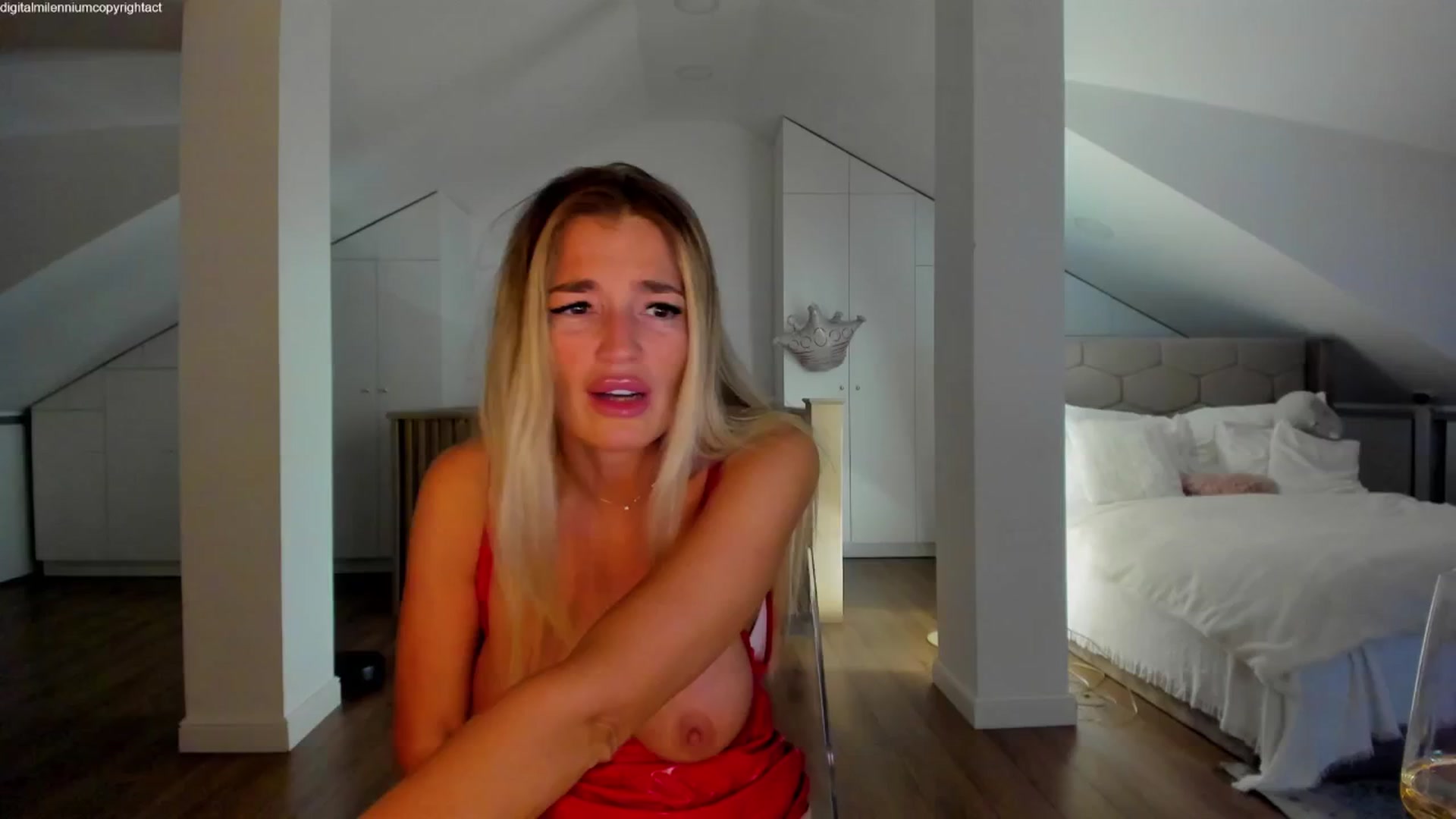 Gallery image thumbnail from Spicyqueen87's myfreecams stream on, 04/02/2026, 22:46 image 12 of 20