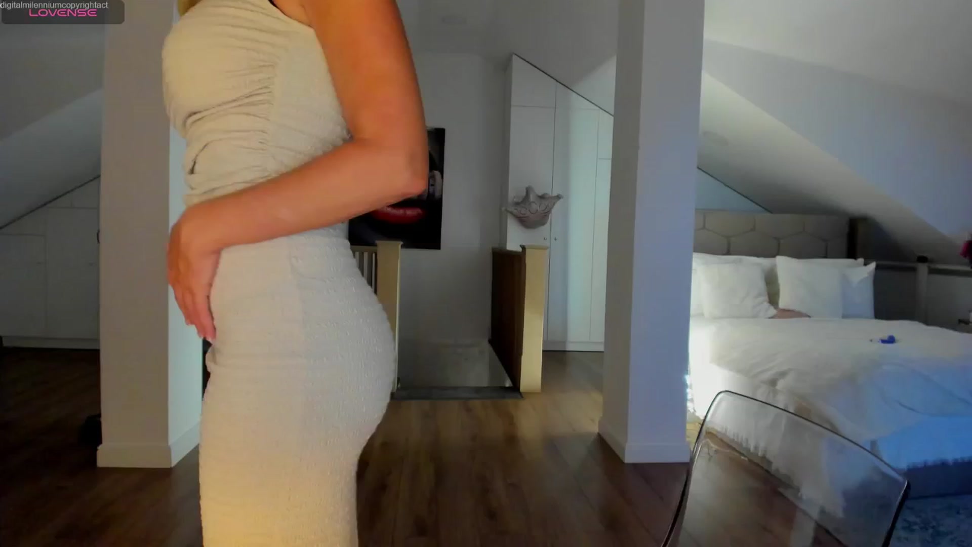 Gallery image thumbnail from Spicyqueen87's myfreecams stream on, 04/23/2026, 01:19 image 20 of 20