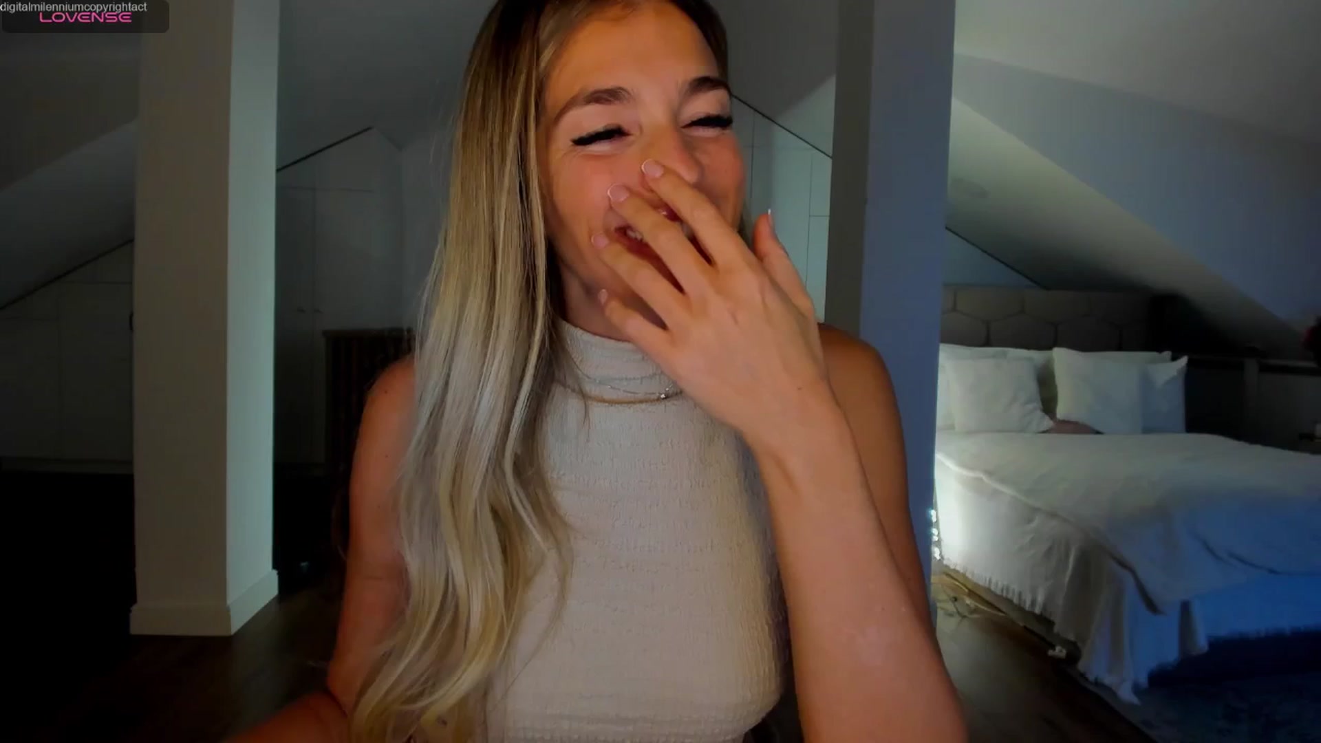 Gallery image thumbnail from Spicyqueen87's myfreecams stream on, 04/23/2026, 02:13 image 10 of 20