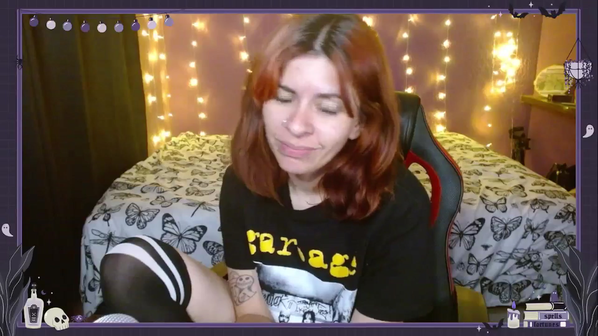 Gallery image thumbnail from Spicywitch's myfreecams stream on, 10/18/2023, 09:26 image 15 of 20