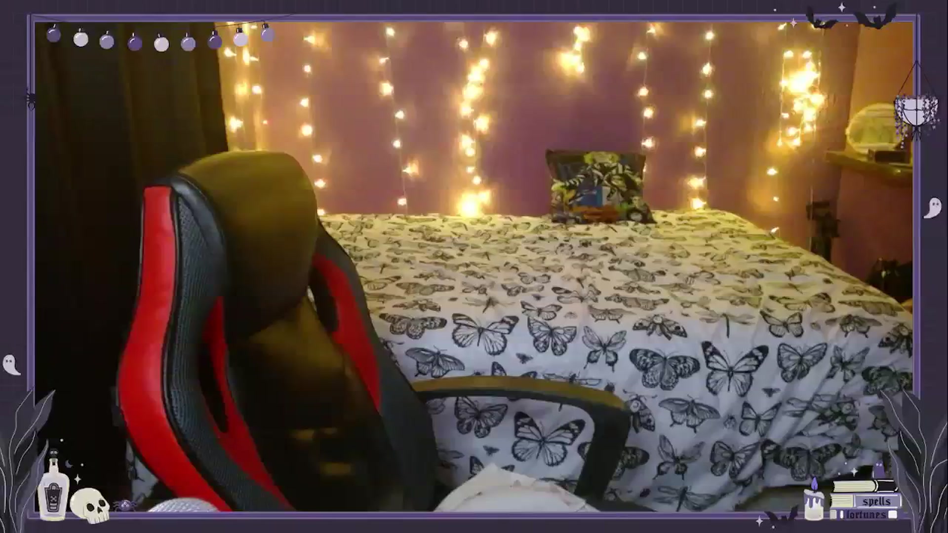 Gallery image thumbnail from Spicywitch's myfreecams stream on, 10/18/2023, 09:26 image 11 of 20