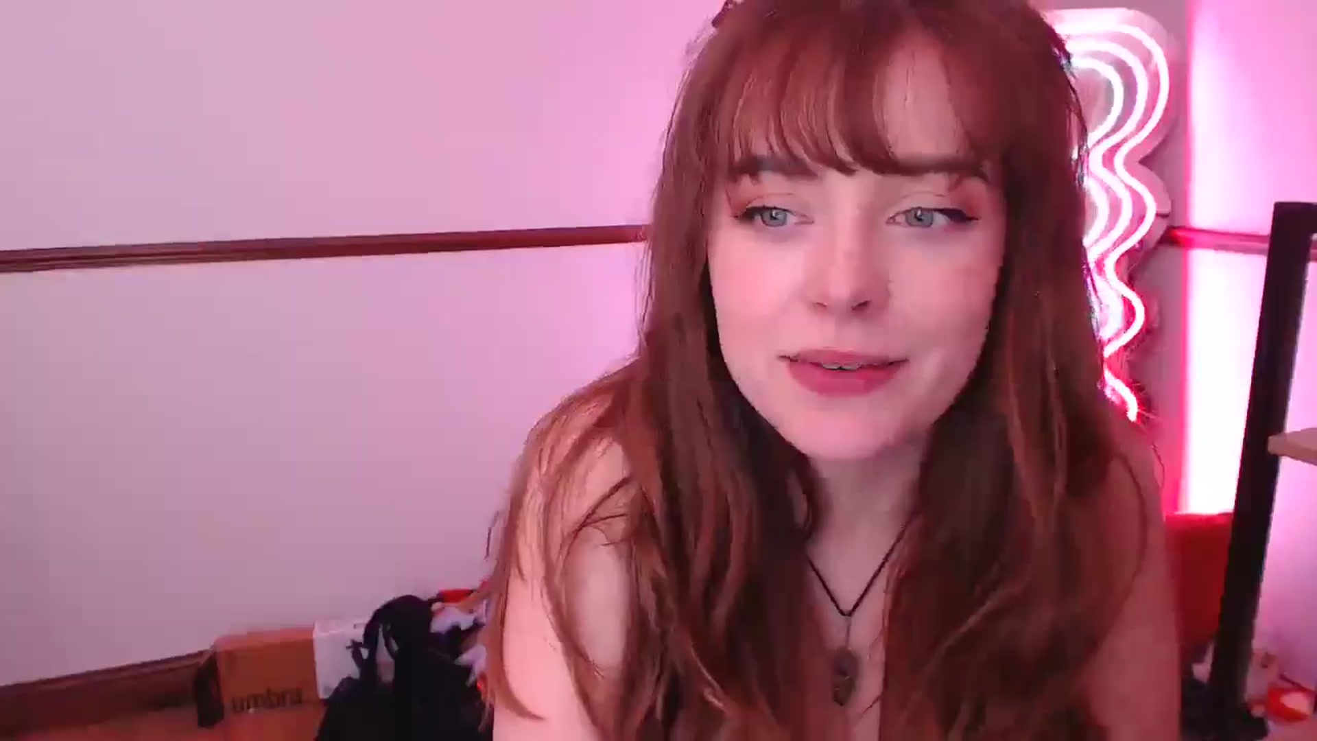 Gallery image thumbnail from SpidersKitty's myfreecams stream on, 05/23/2024, 20:33 image 16 of 20