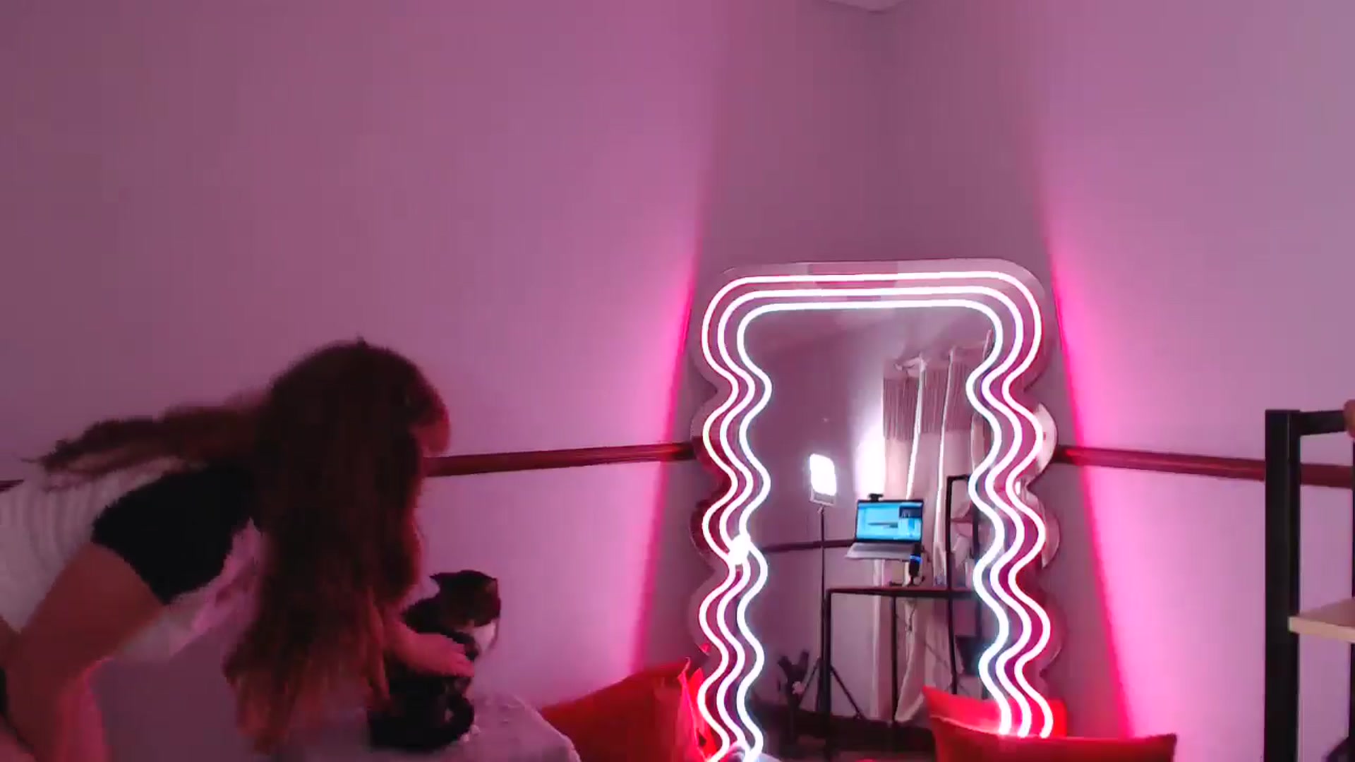 Gallery image thumbnail from SpidersKitty's myfreecams stream on, 05/31/2024, 21:41 image 11 of 20