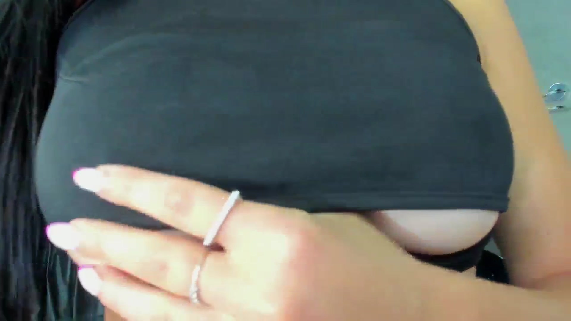 Gallery image thumbnail from SpoilK's myfreecams stream on, 08/12/2024, 17:41 image 12 of 20